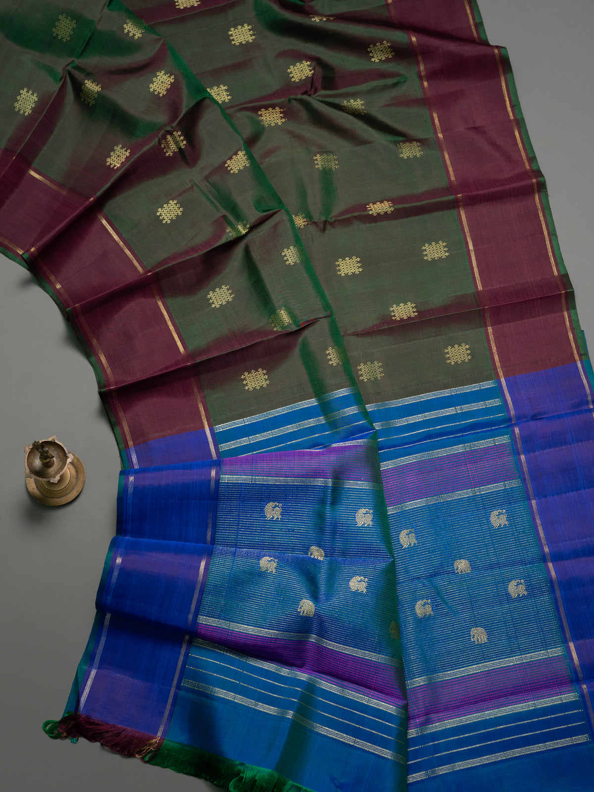 Manthulir Kolam Butta Kanjipuram Silk Saree CLSA5255