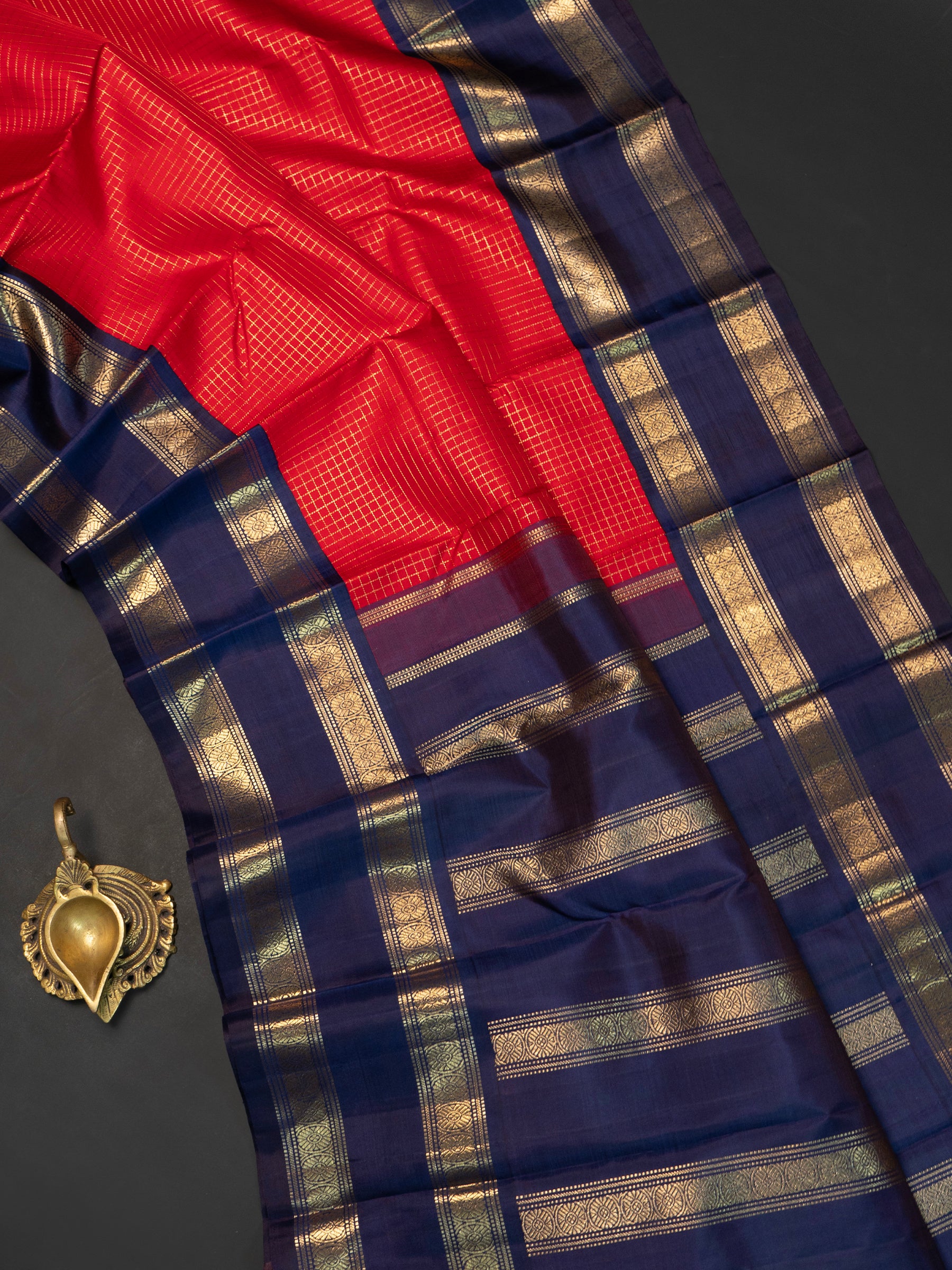 Red zari kattam and blue rettapet border/ Kanjipuram Saree CLSA6088