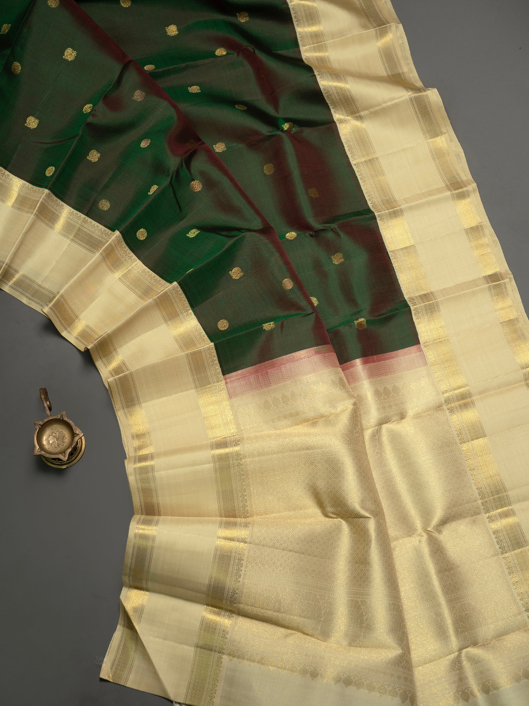 Manthulir colour korvai / Kanjipuram Silk Saree CLSA610