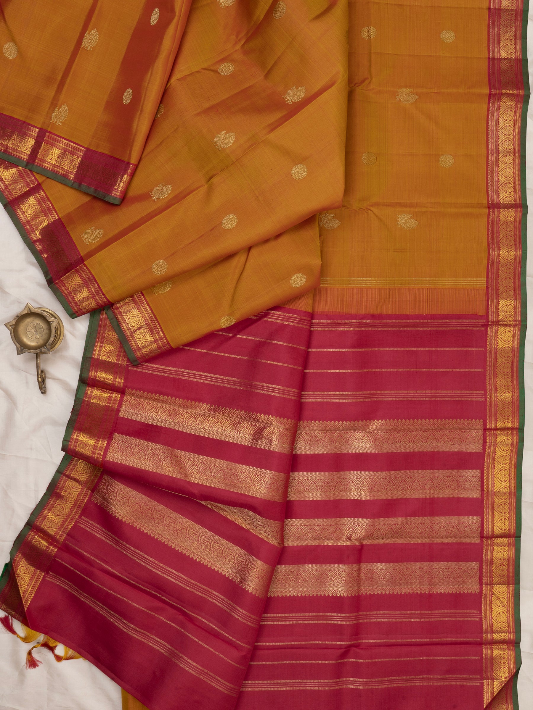 Simha and red small border/ Kanjivaram Silk Saree CLSA6368