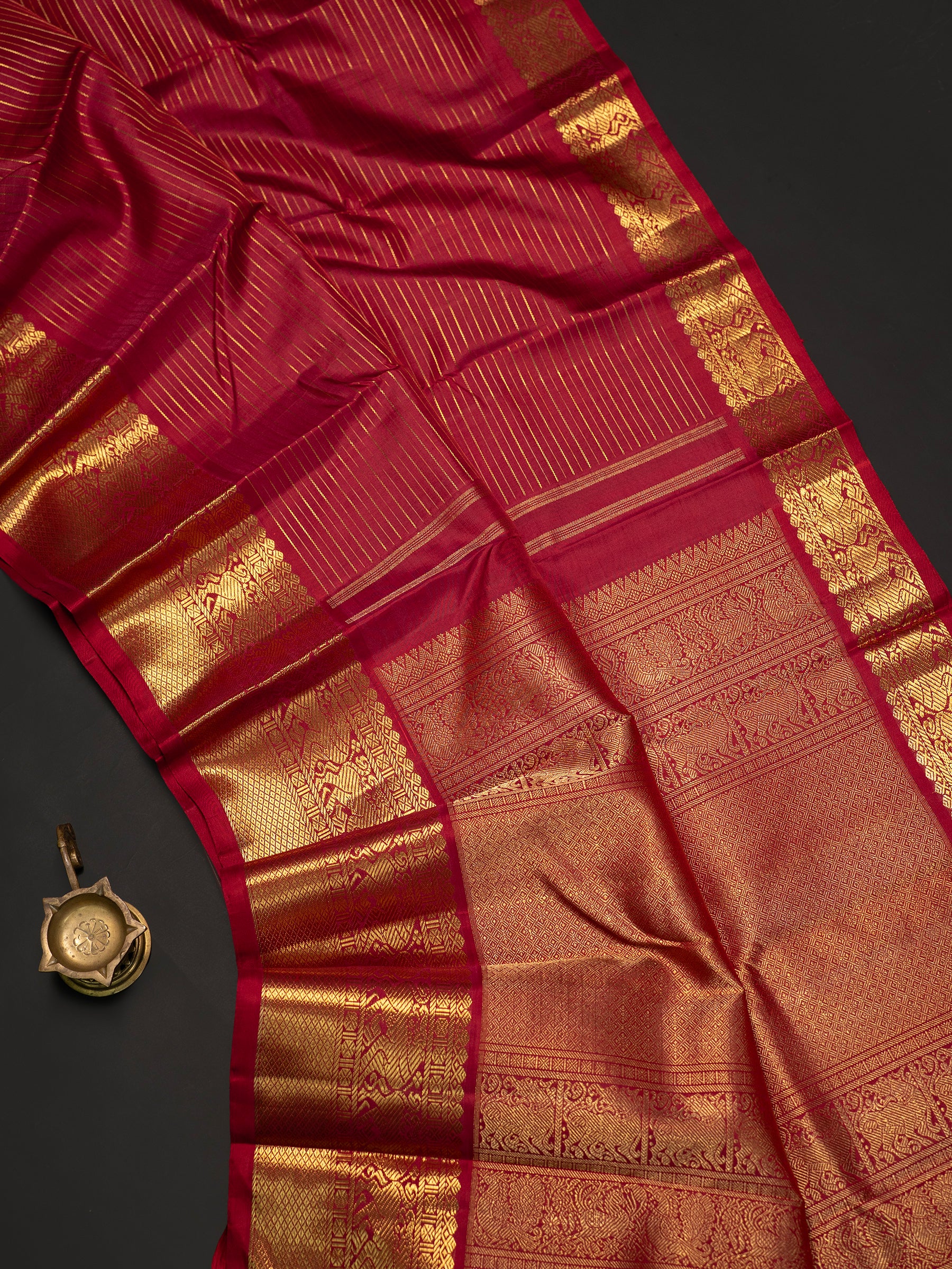 Vintage araku veldhari Kanjipuram Silk Saree CLSA6369