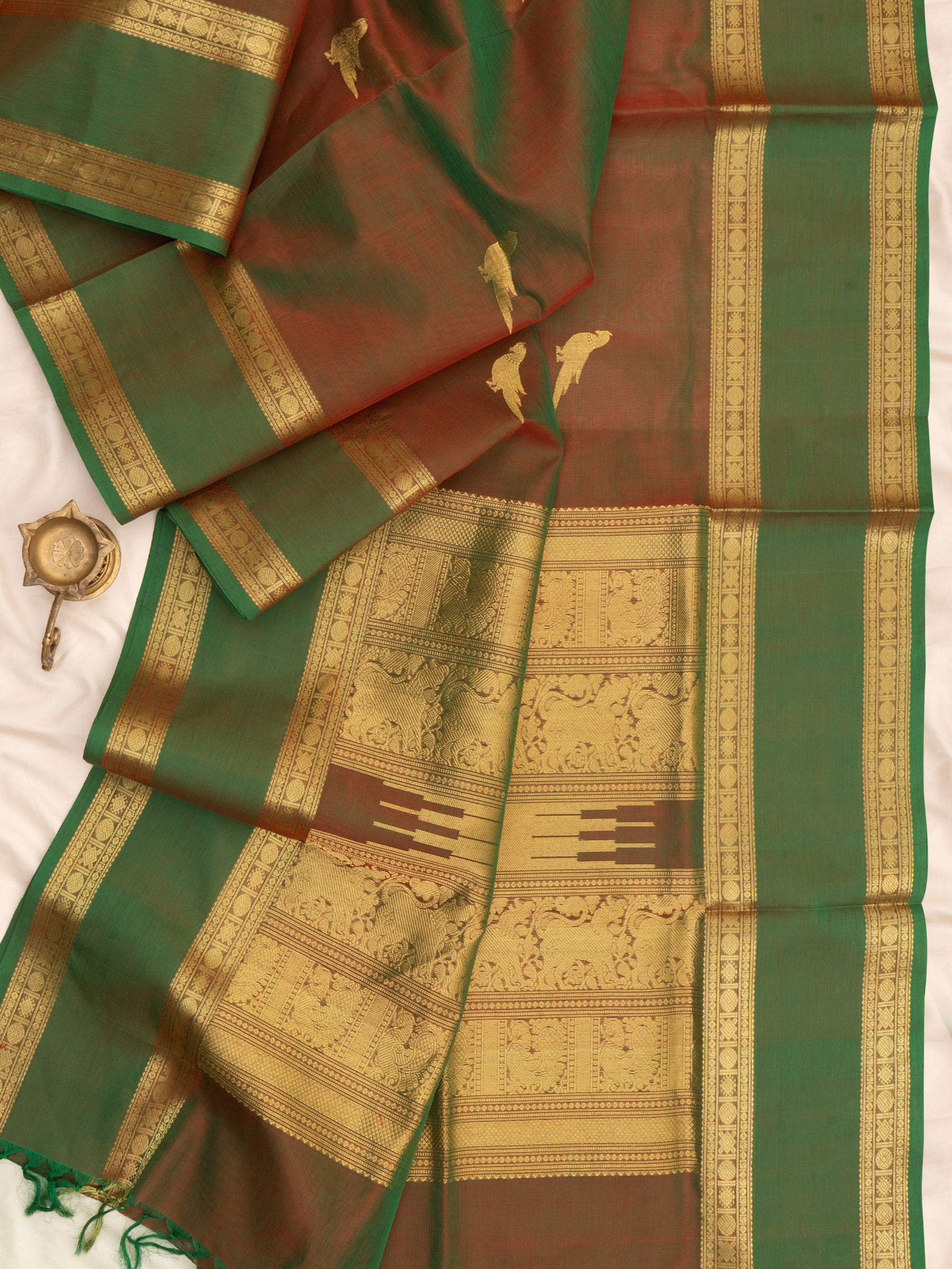 Maanthulir kili butta rettapet border/ Silk Cotton Saree CLSA6612