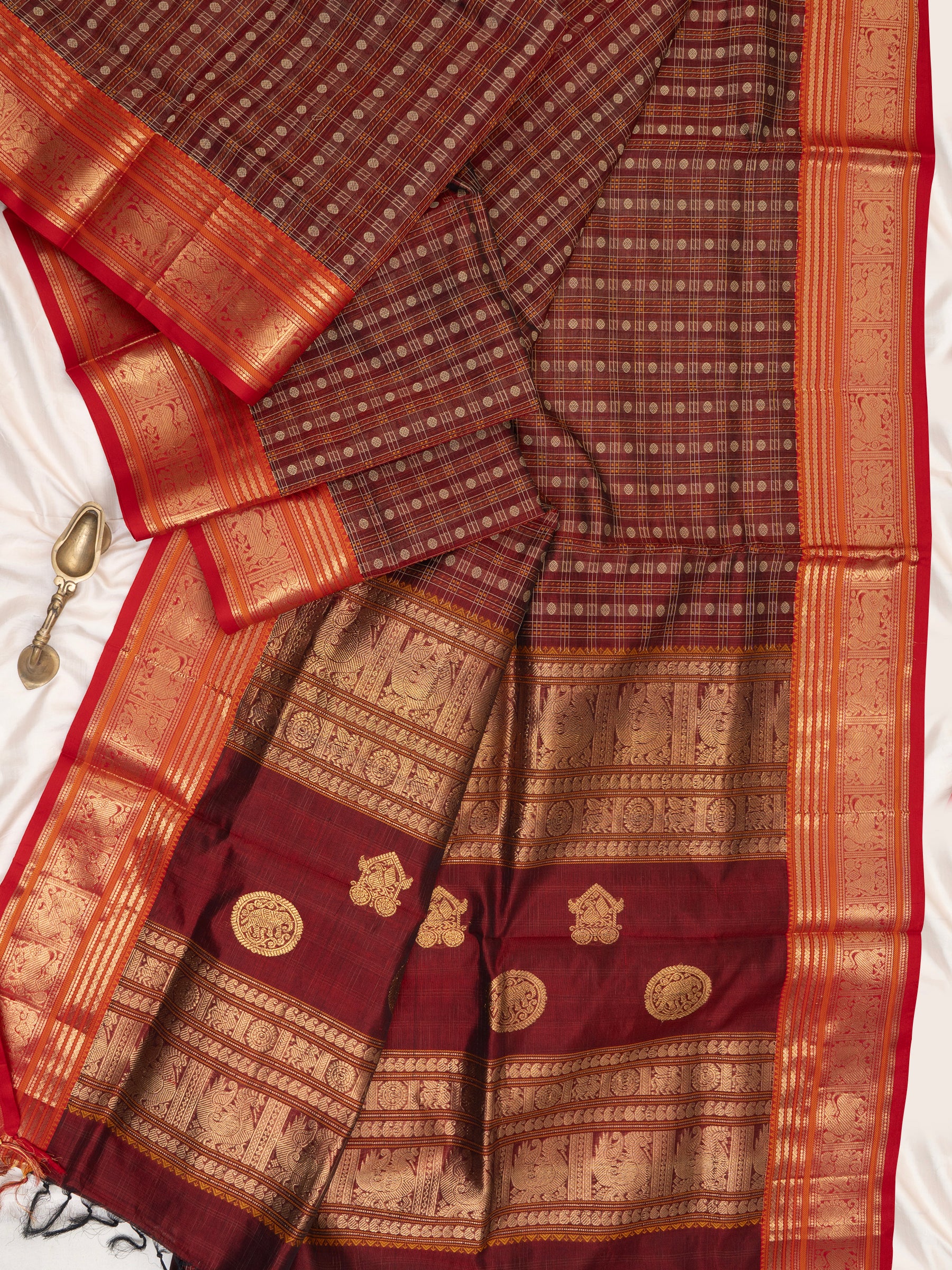 Araku vintage kattam lakshambutta/ Silk Cotton Saree CLSA7889