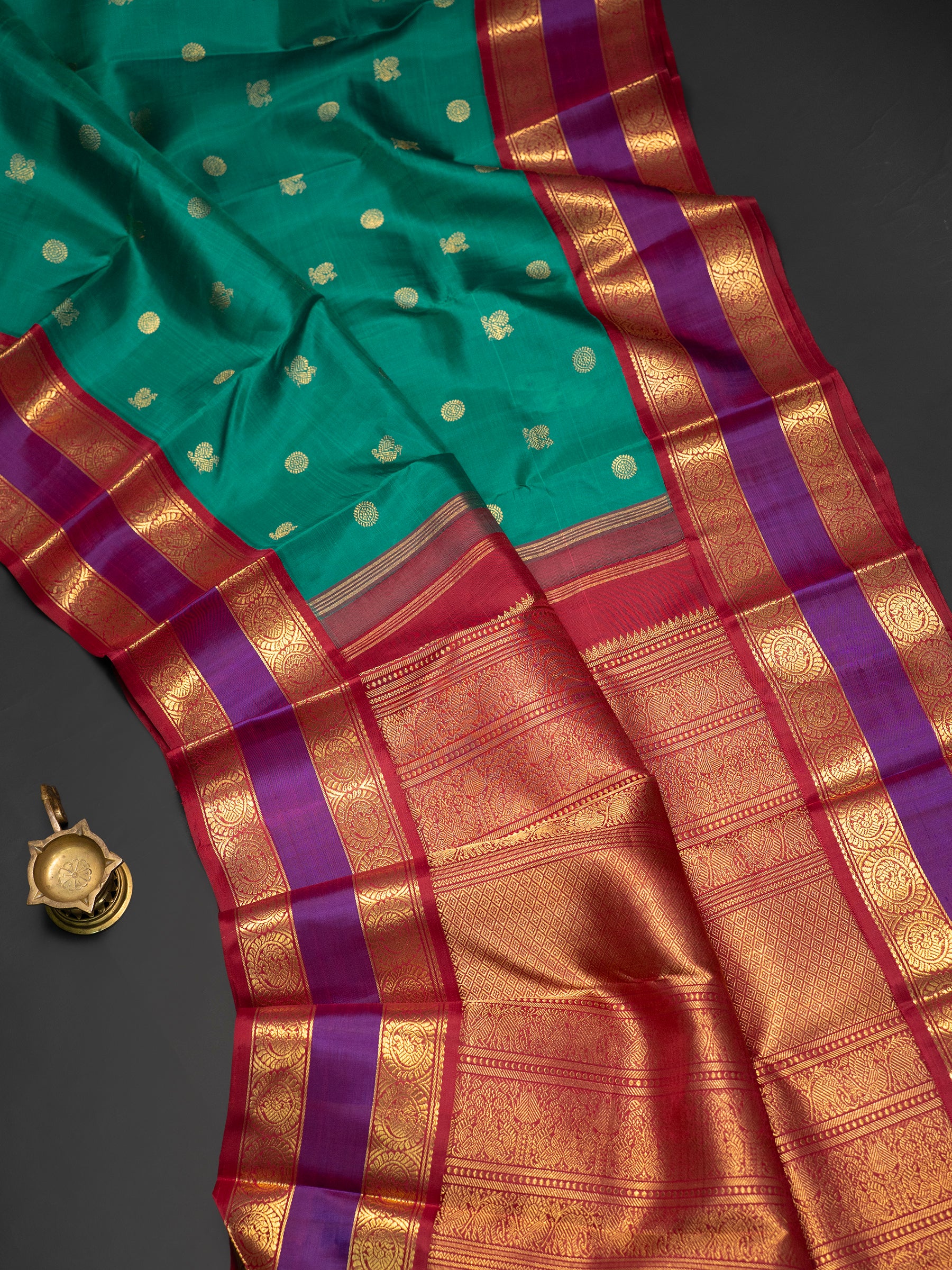 Rama green with Retta pet Korvai / Kanjipuram Silk Saree CLSA8183