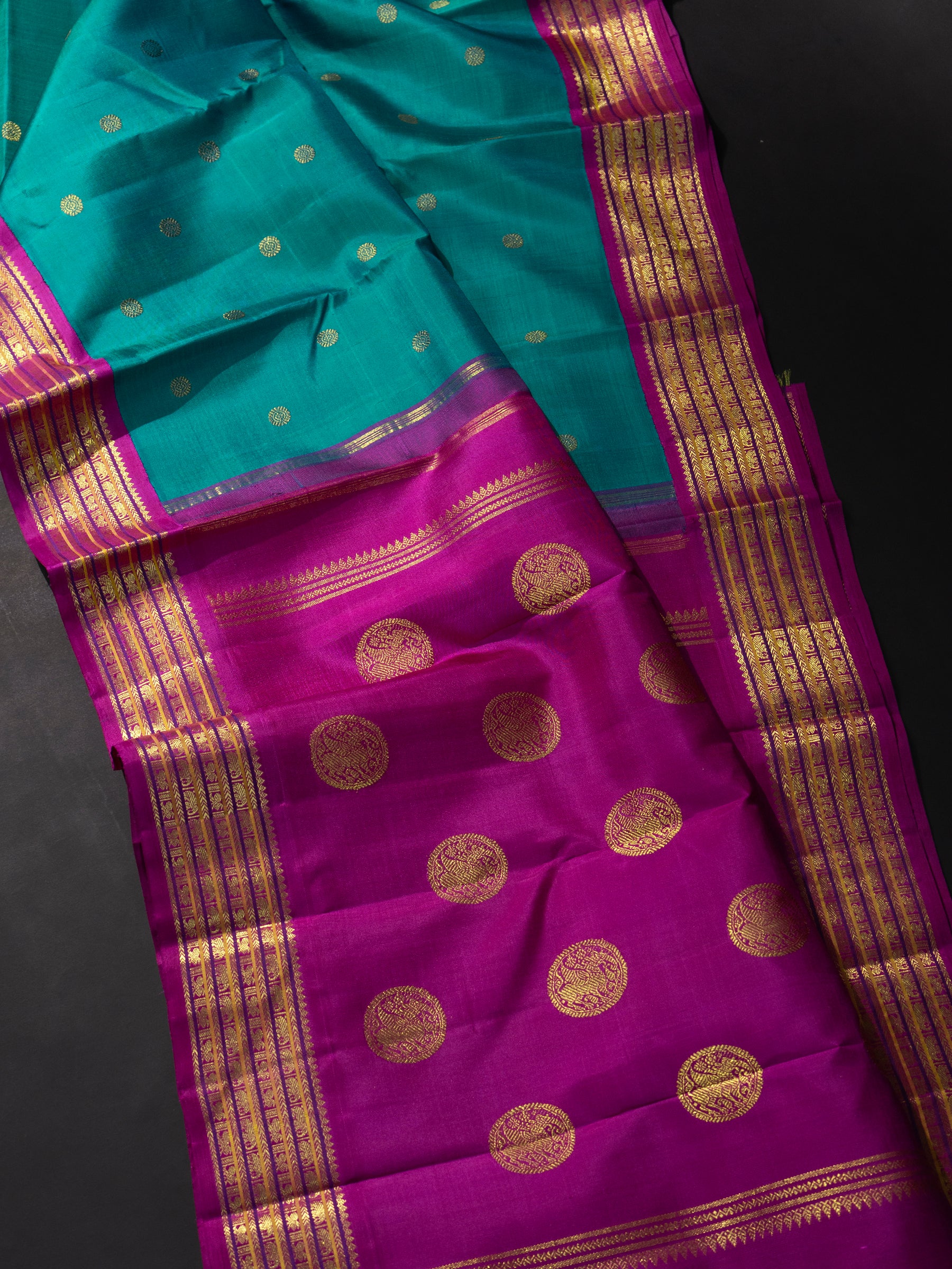 Rama green and magenta kai korvai varisapet border/ Kanjipuram Silk Saree CLSA8191