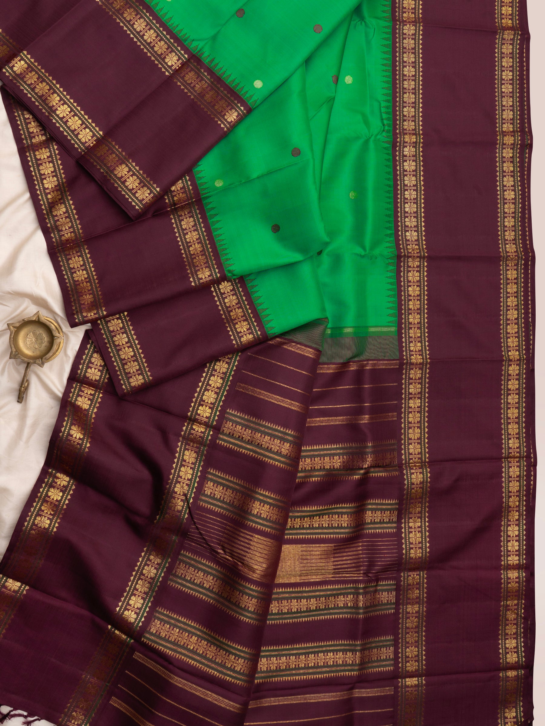 Vintage green and brown rettapet border/ Arani Silk CL8758