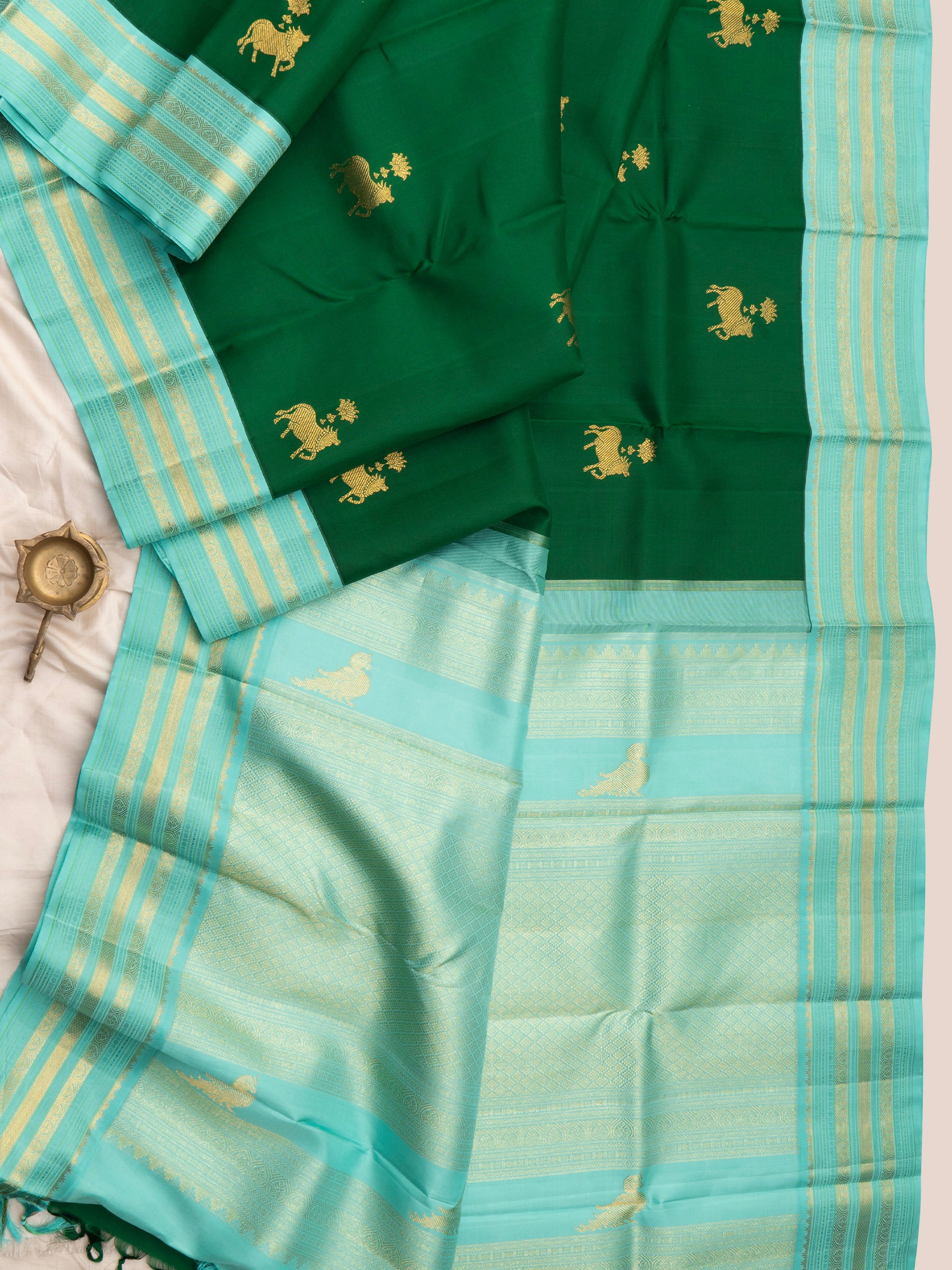 Green and turquoise blue komatha butta / Arani silk CL9088