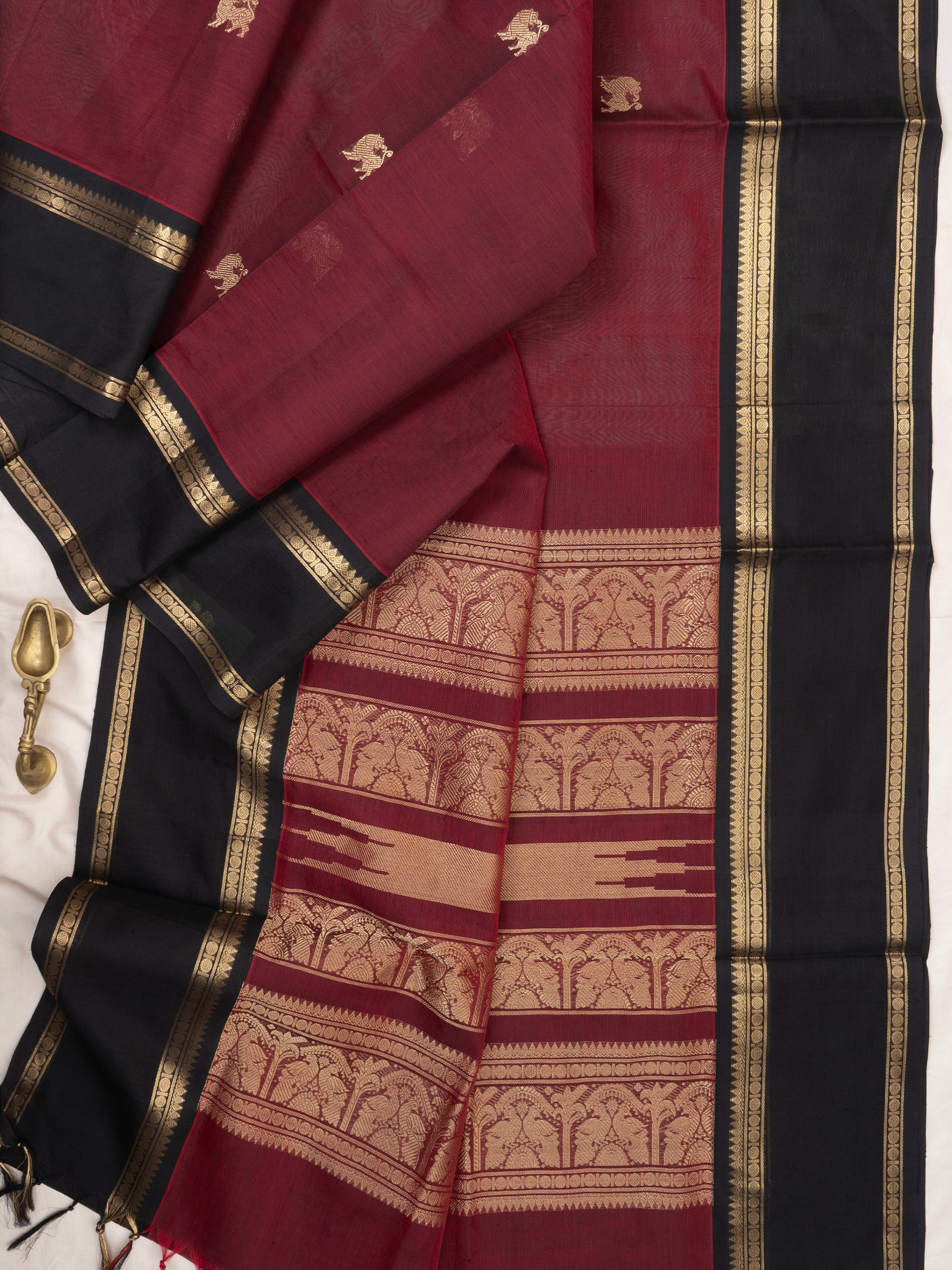 Deep Araku yazhli butta / Silk Cotton Saree CLSA9680