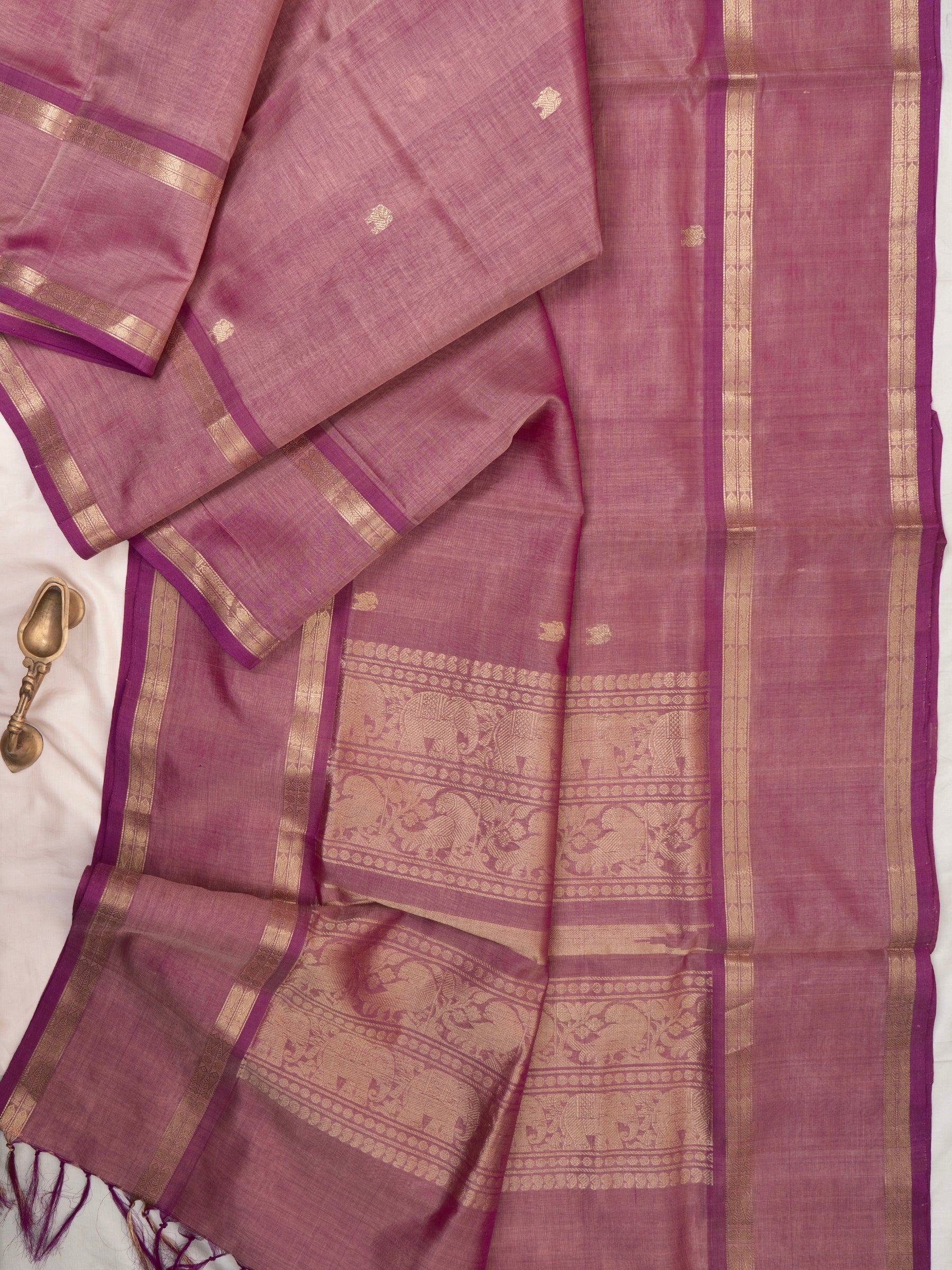 Onion pink rettapet border/ Silk Cotton Saree CLSA9678