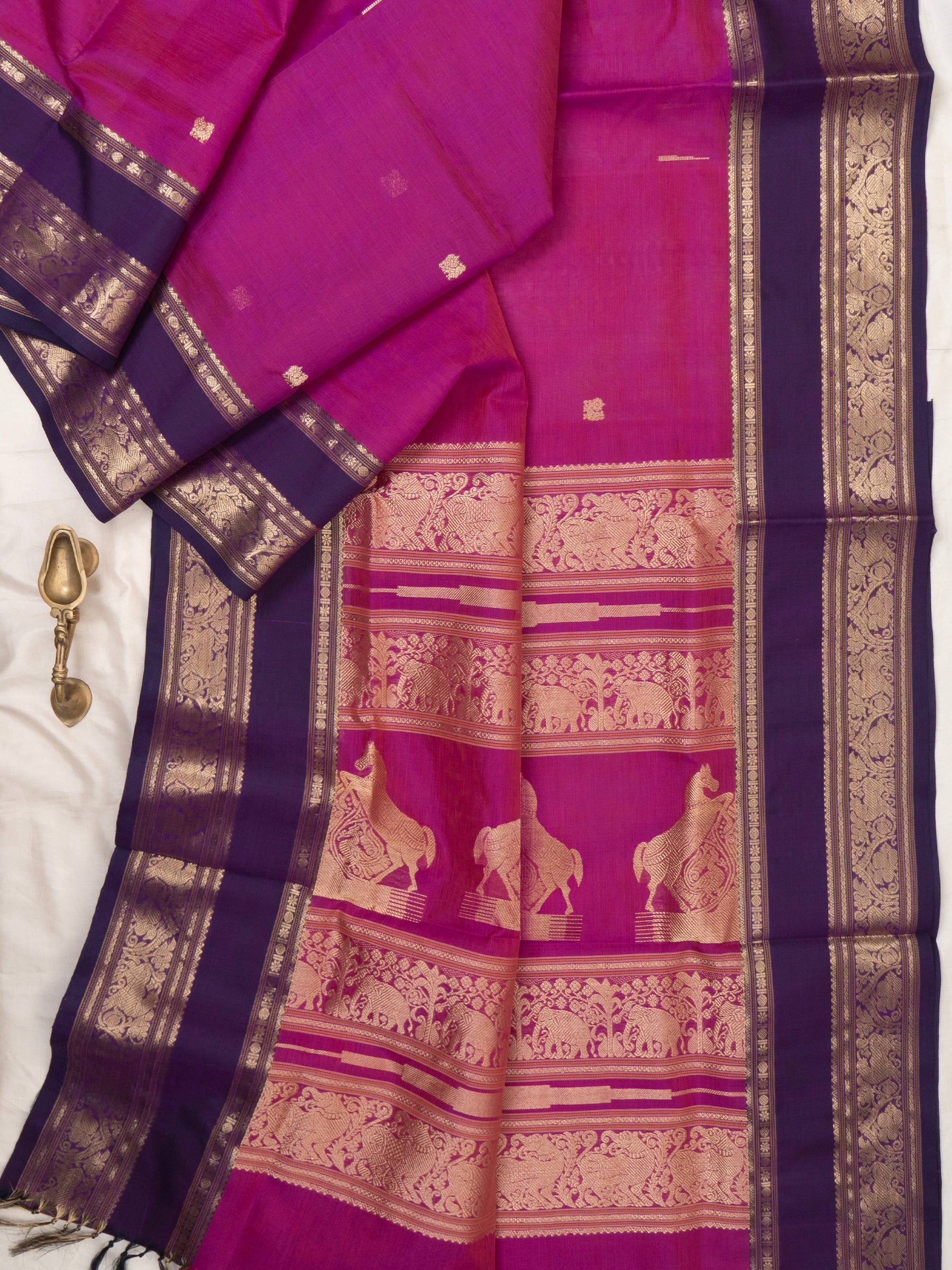 Pink unique pallu / Silk Cotton Saree CLSA9709