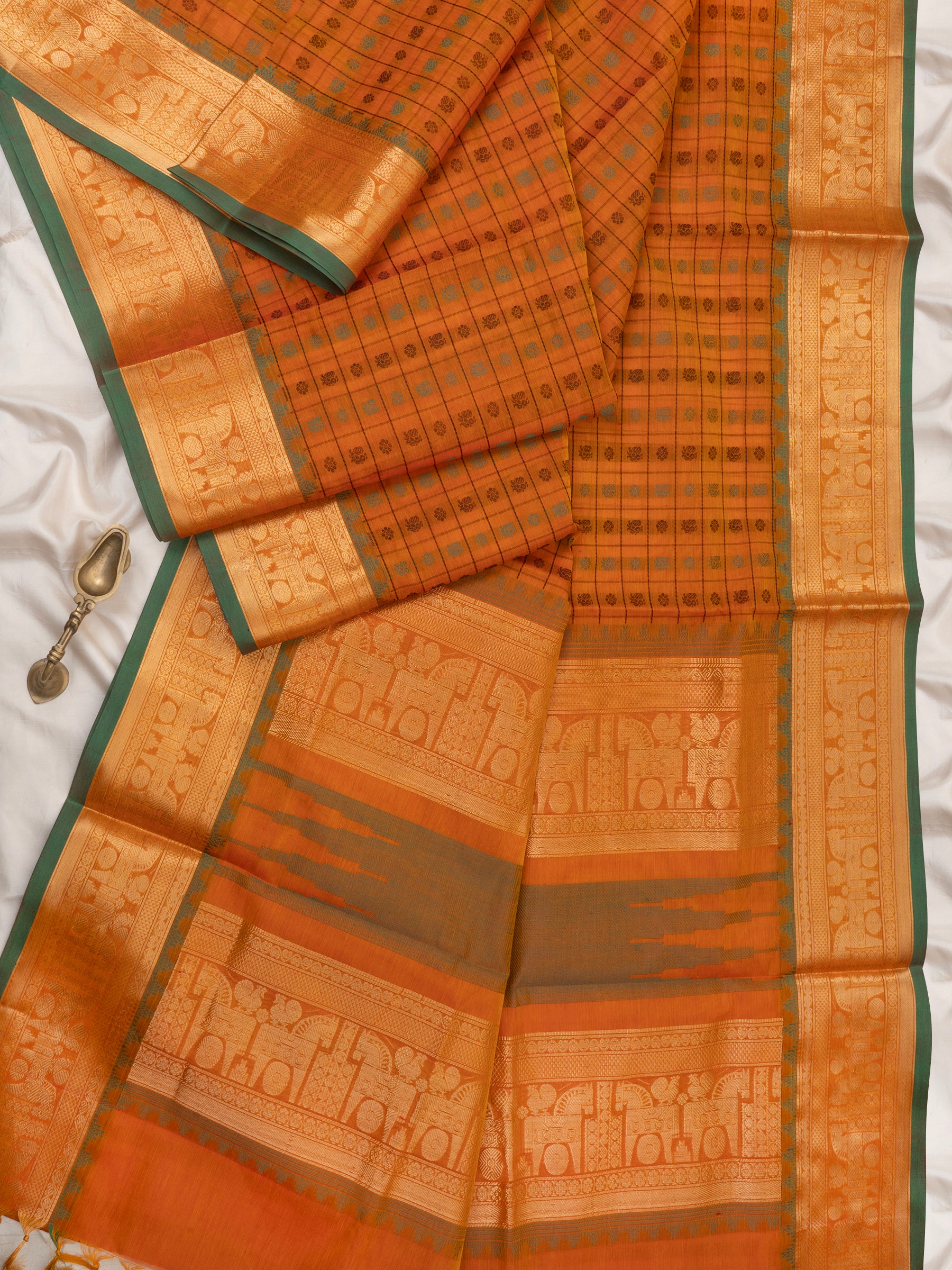 Orange lakshambutta / Silk Cotton Saree CLSA9726