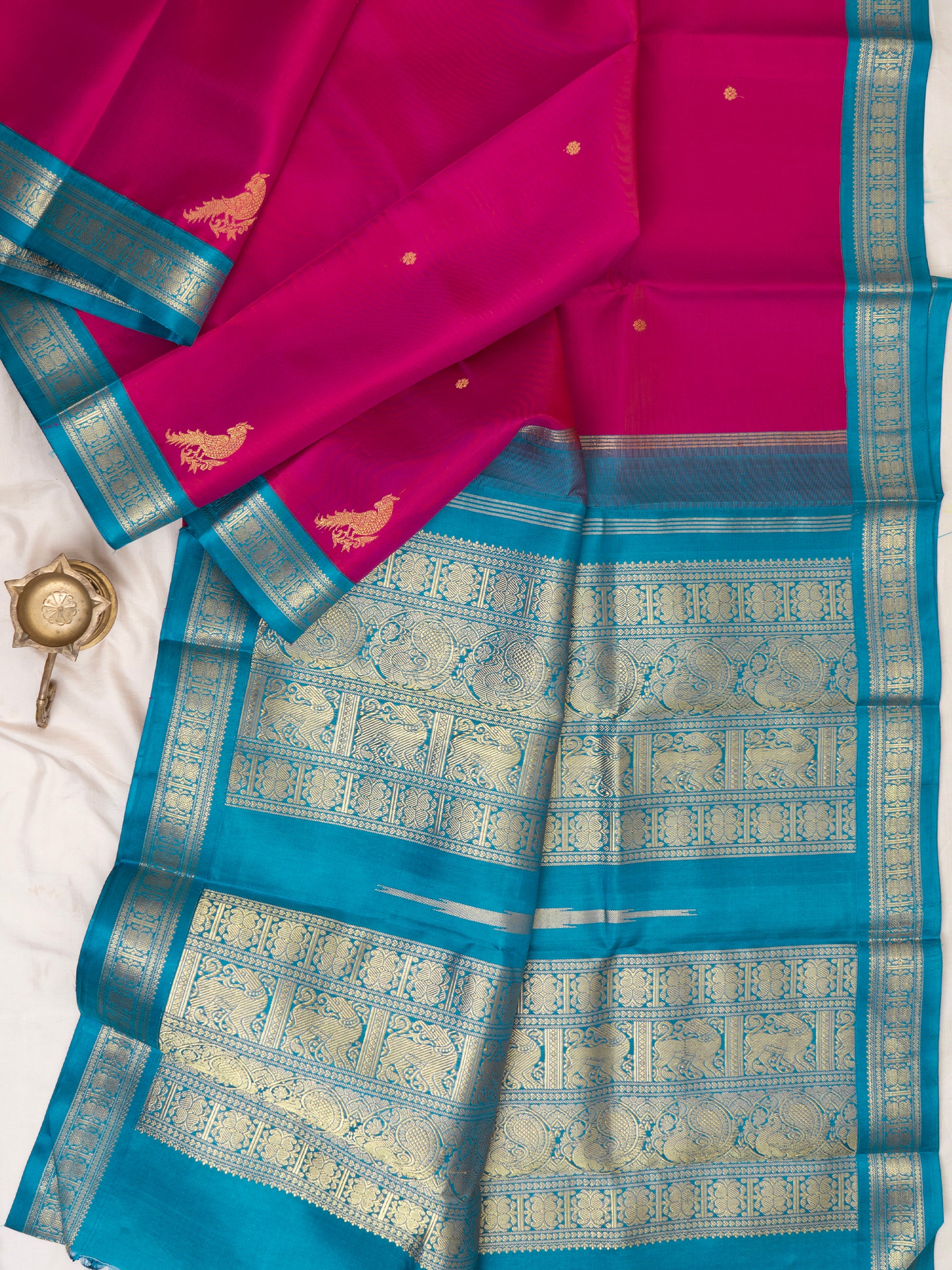 Panner roja pink and turquoise blue bettu butta/ Special Edition Silk CLSA9834