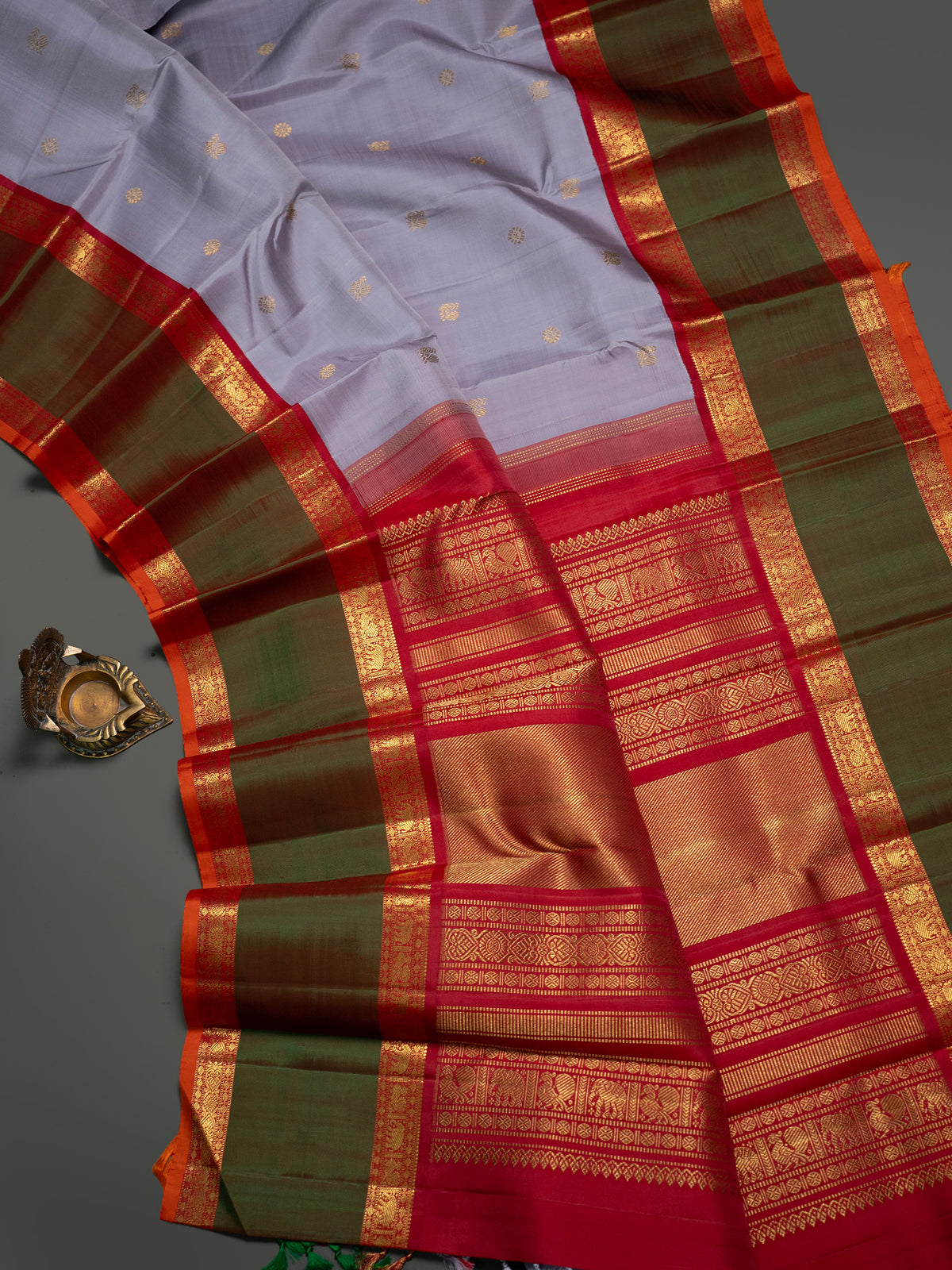 Lavender rettapet border kai korvai/ Kanjipuram Silk Saree CLSA9894