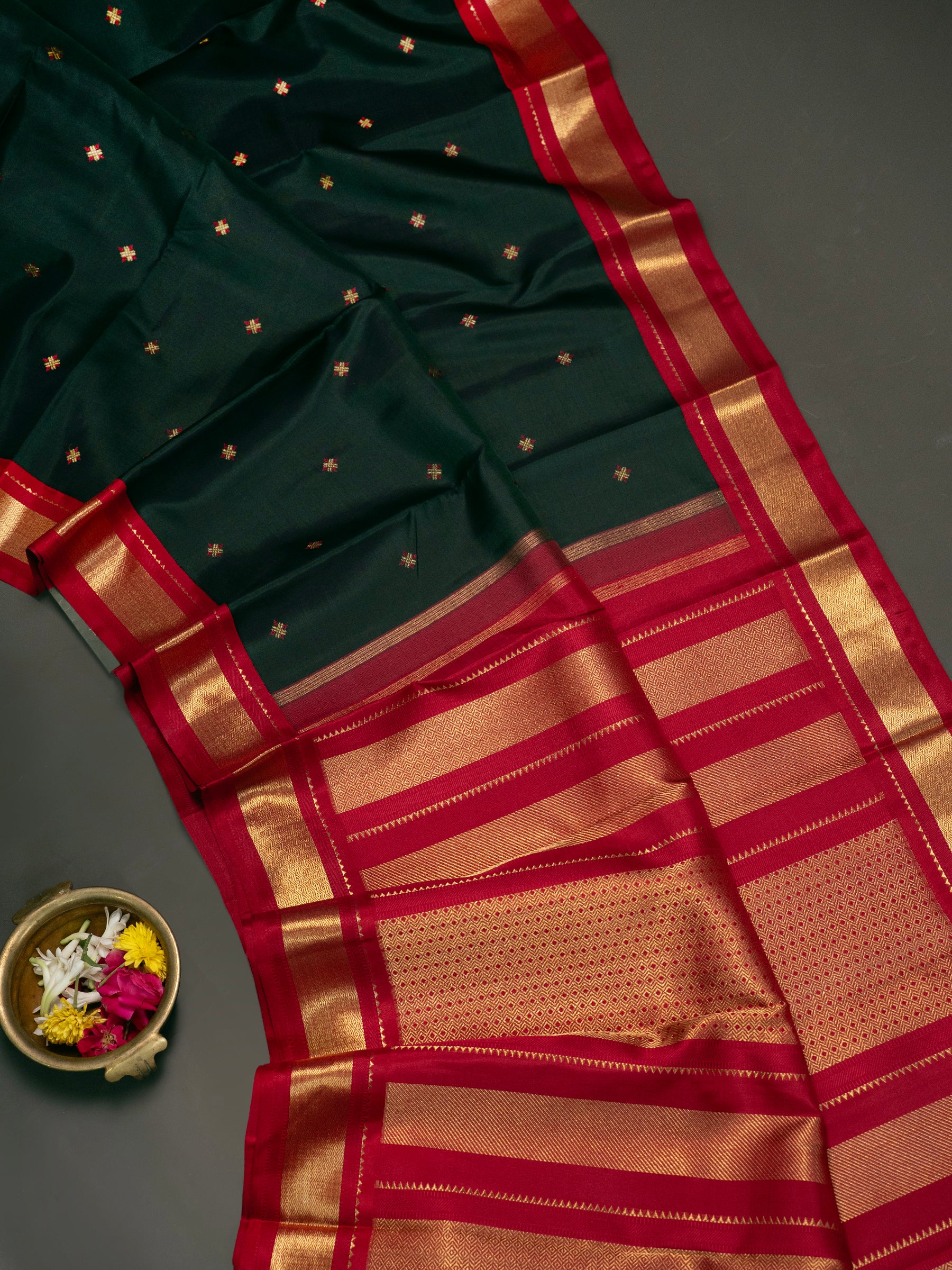 Dark green Meena Butta Korvai Kanjipuram Silk Saree CLSA9986