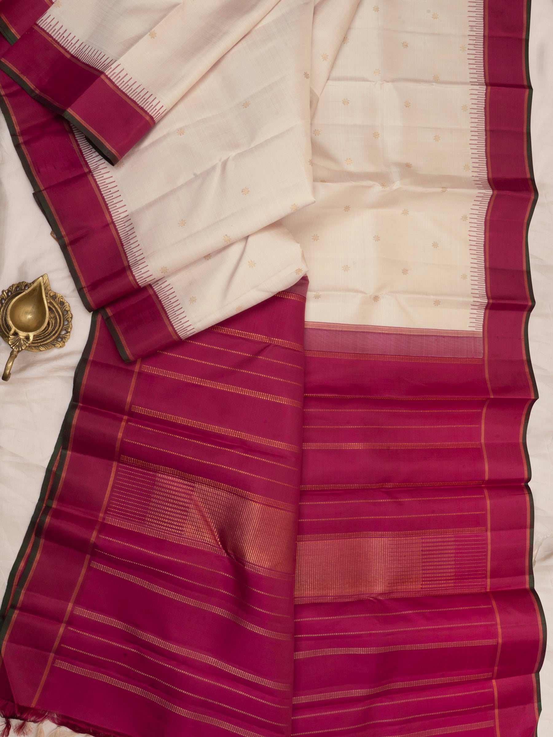 Offwhite and pinkish red kai korvai/ Kanjivaram Silk Saree CLSA6331