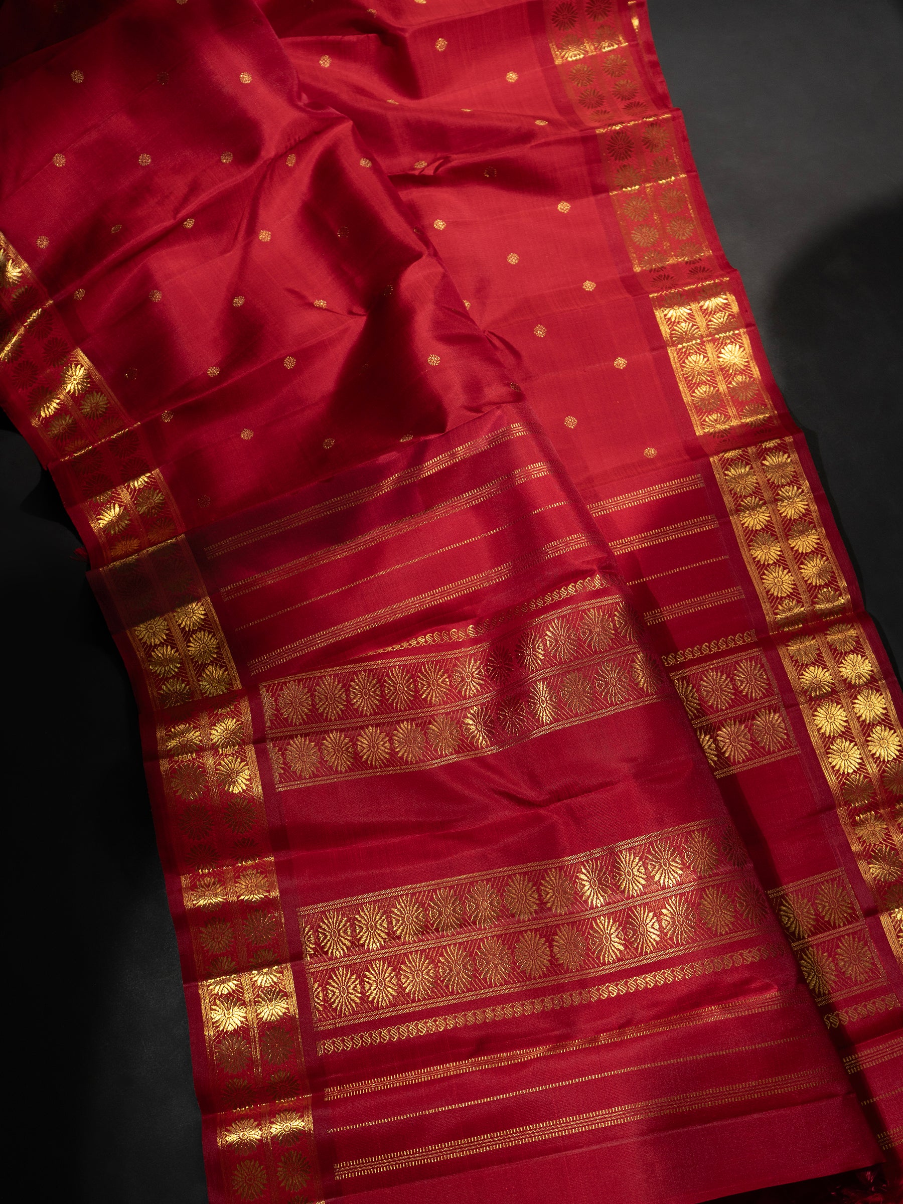 Vintage Kamalam border Kanjipuram silk Saree CLSA7738