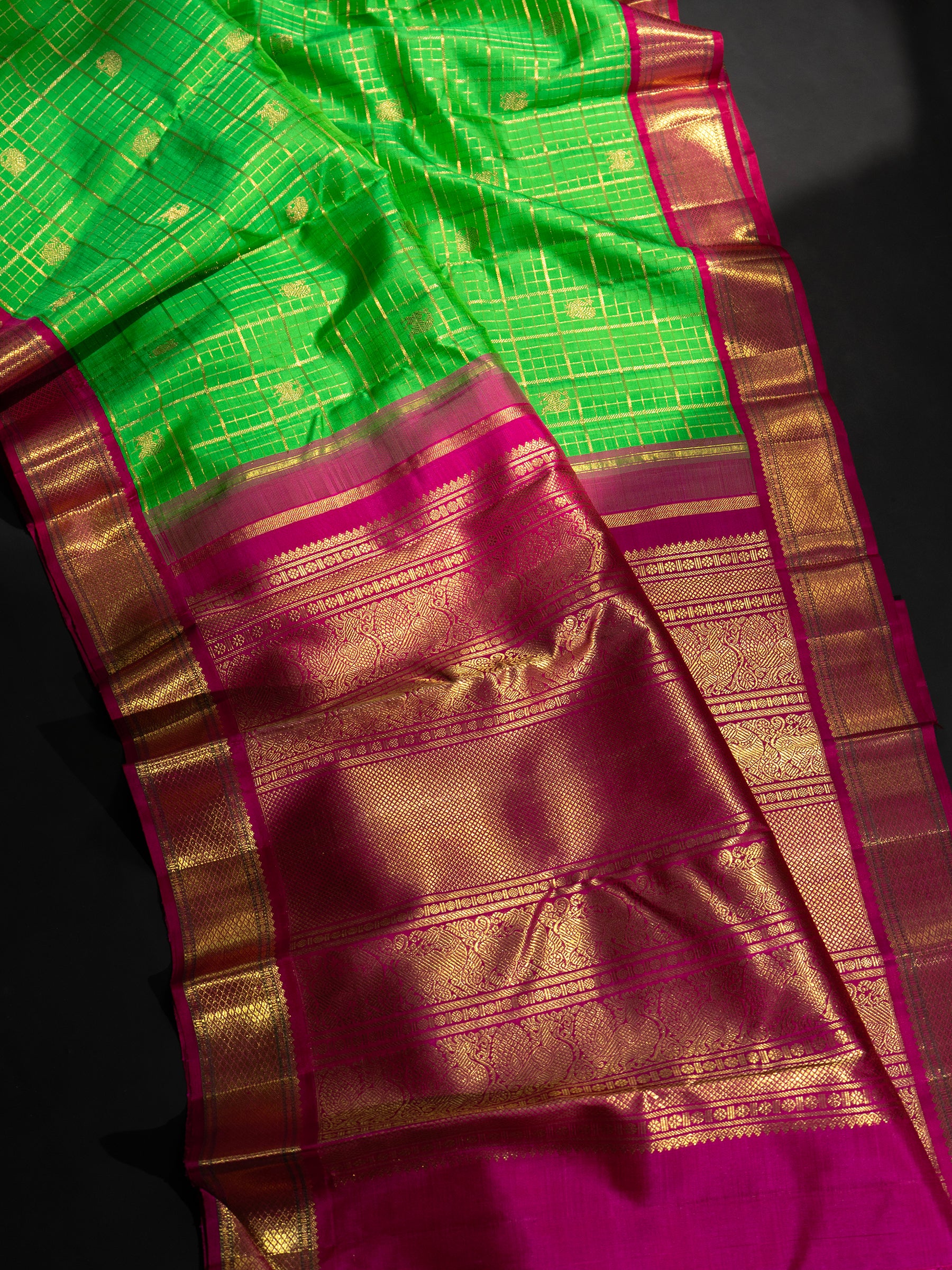 Green and pink zari kattam kai korvai 2gram / Kanjipuram silk Saree CLSA7711
