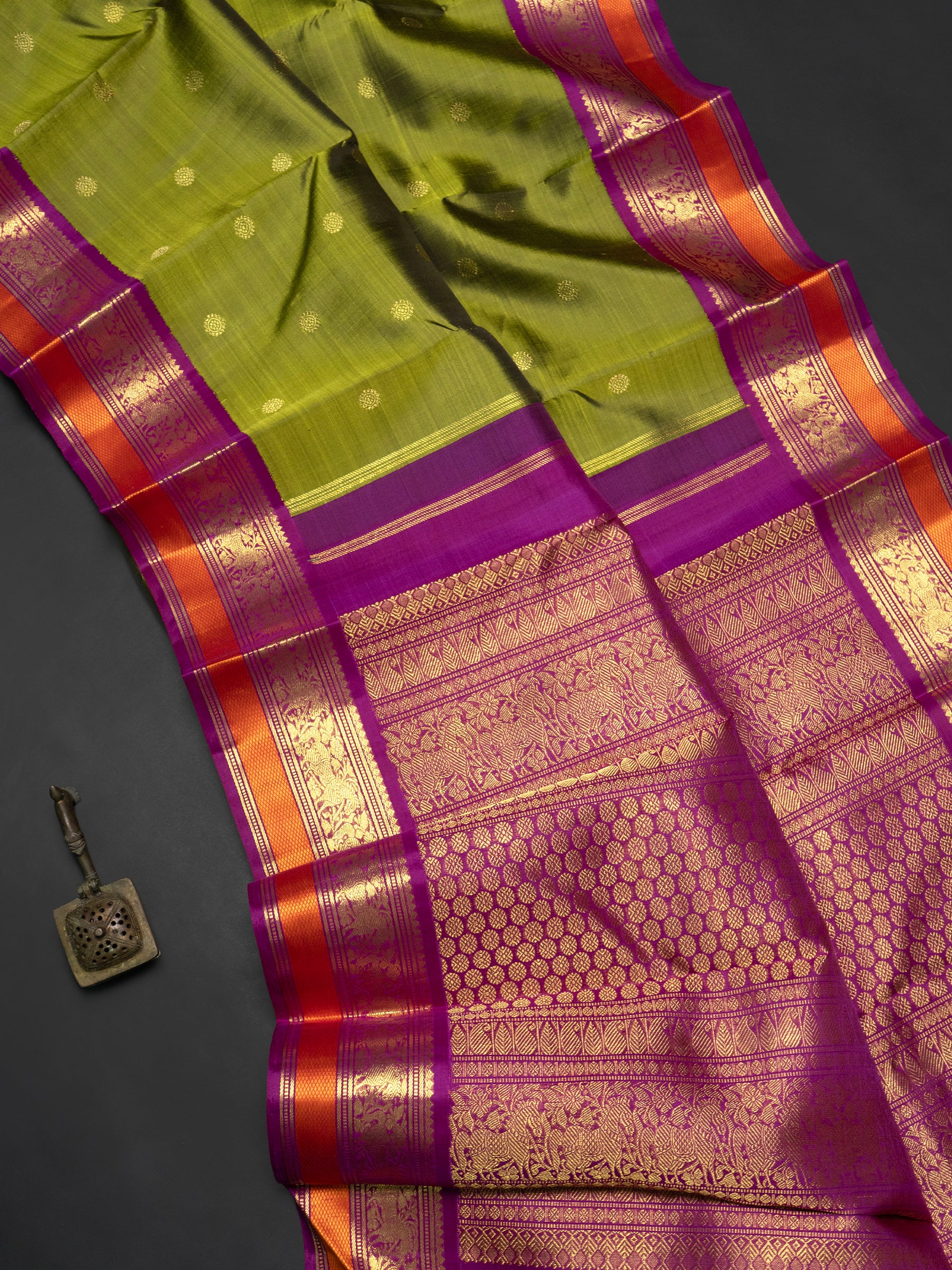 Olive green Korvai Kanjipuram Saree CLSA9492