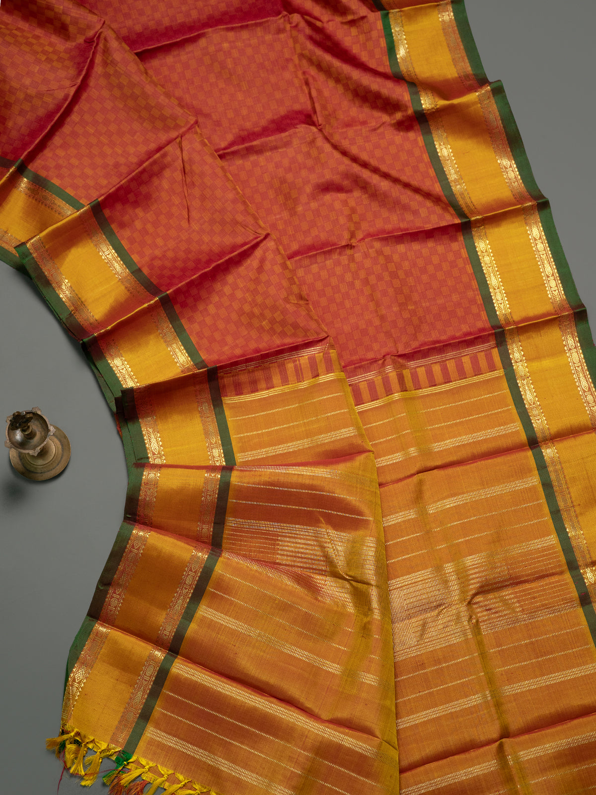 Paimadi rettapet border/ Kanjipuram Silk Saree CLSA9995