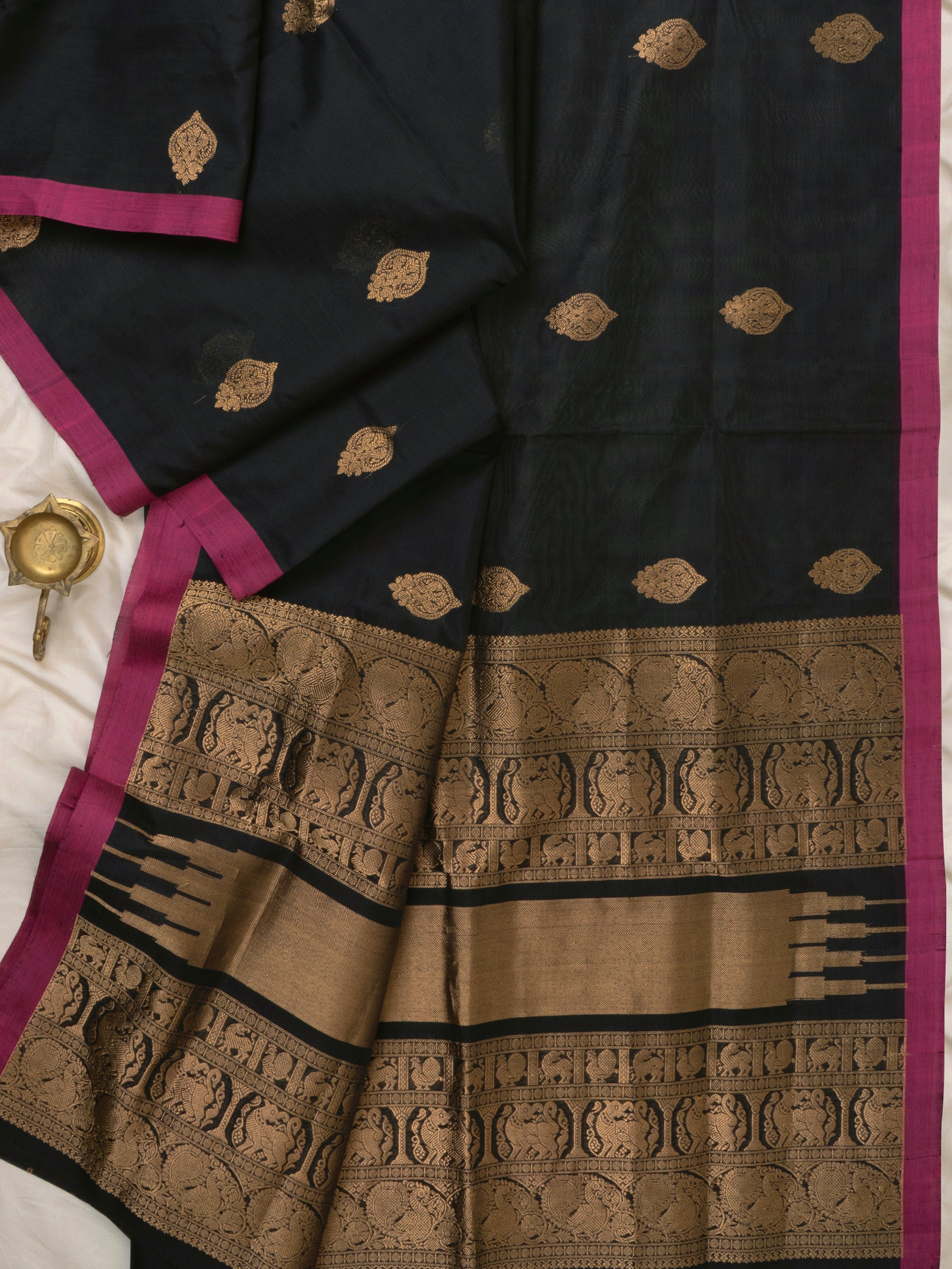 Black jodi kili butta / Silk Cotton Saree CLSA6575
