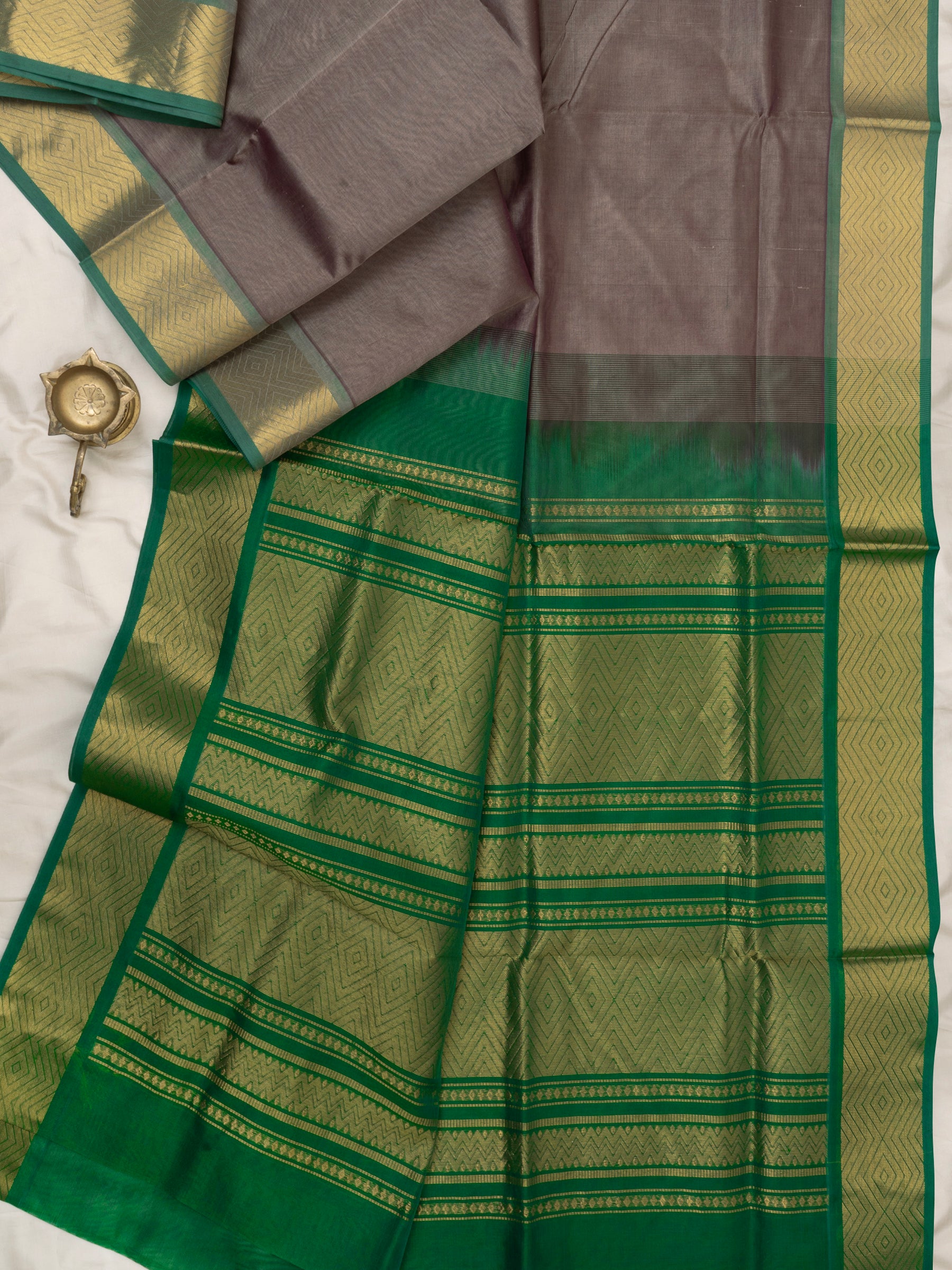 Grey and green / Silk Cotton Saree CLSA6063