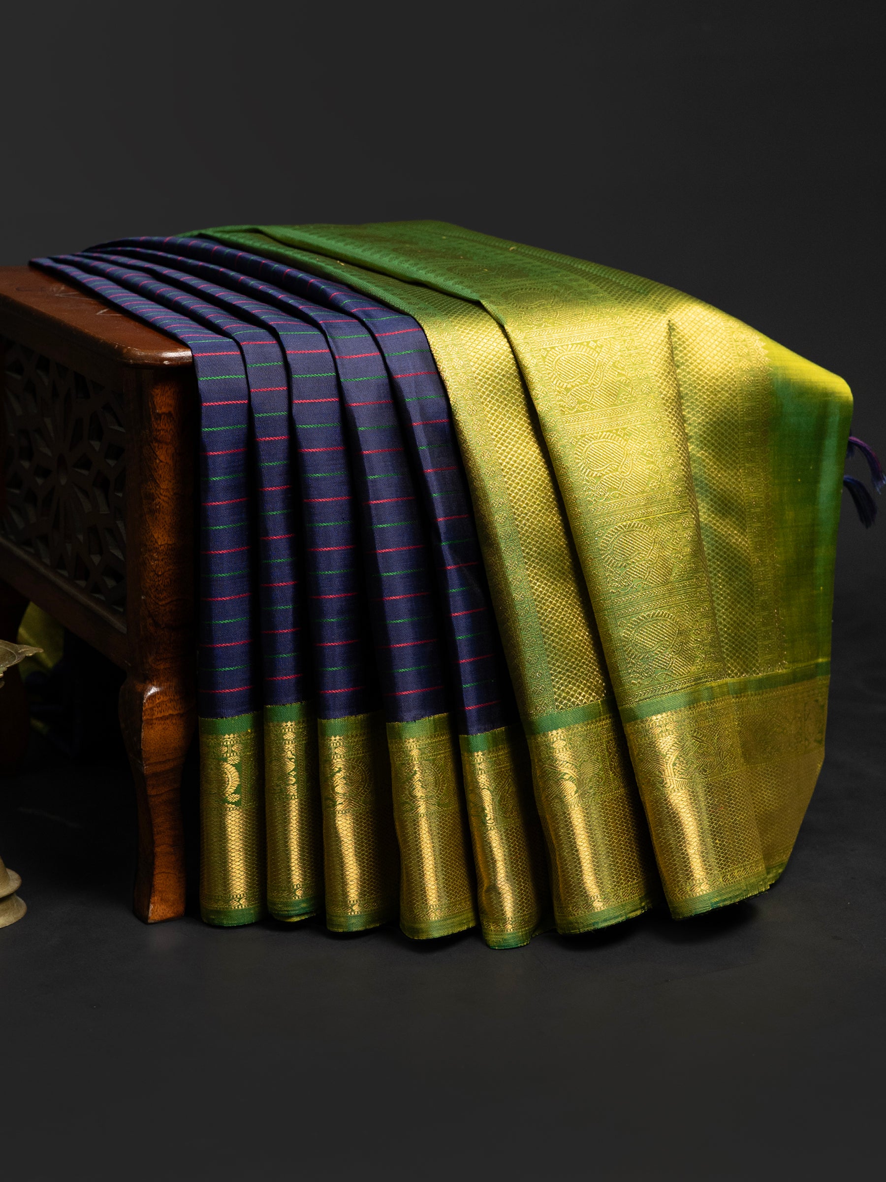 Blue body with veldhari thread line Korvai / Kanjipuram Silk Saree CLSA9926