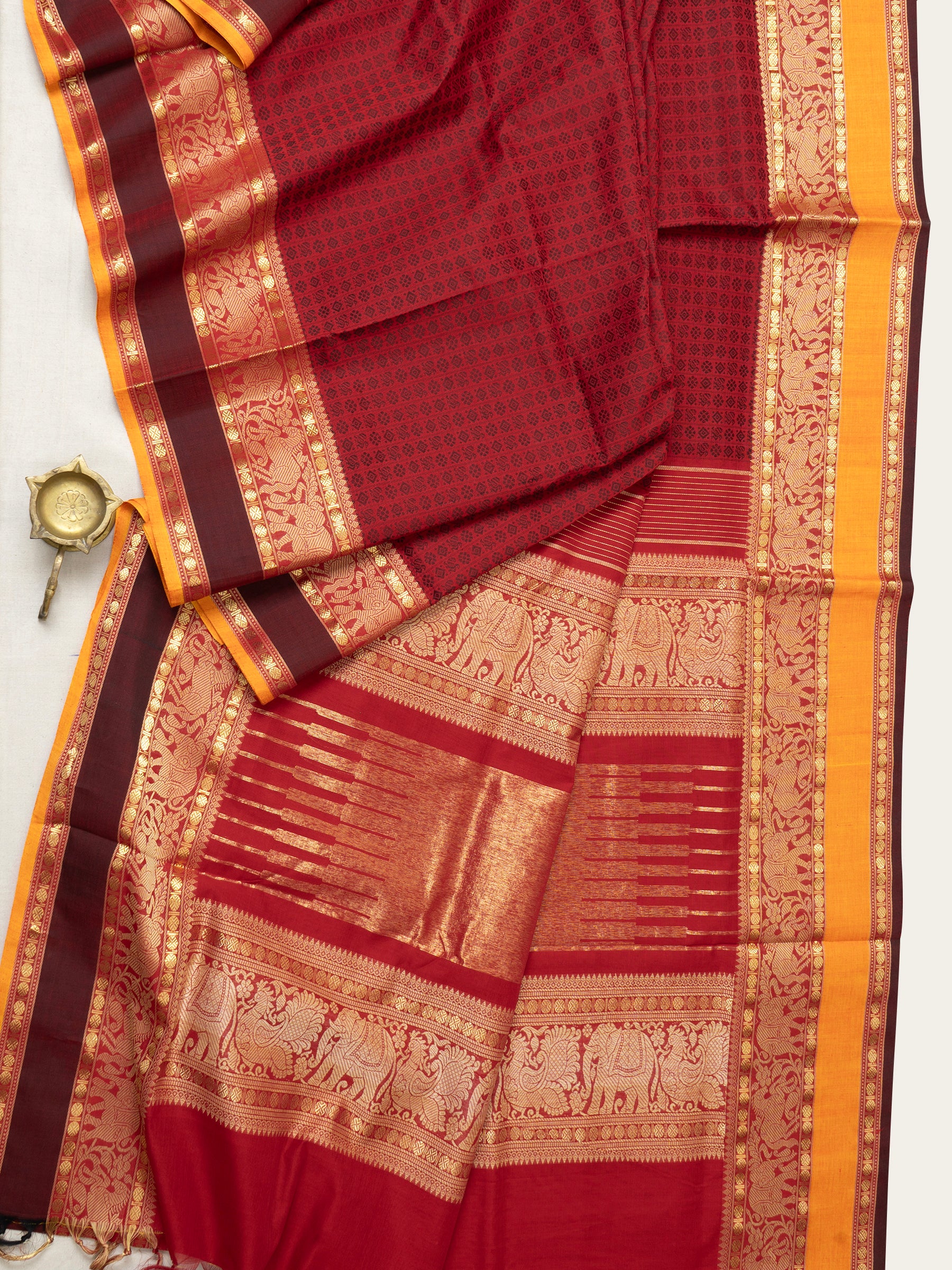 Deep red lakshambutta/ Kanchi Cotton CLSA2038