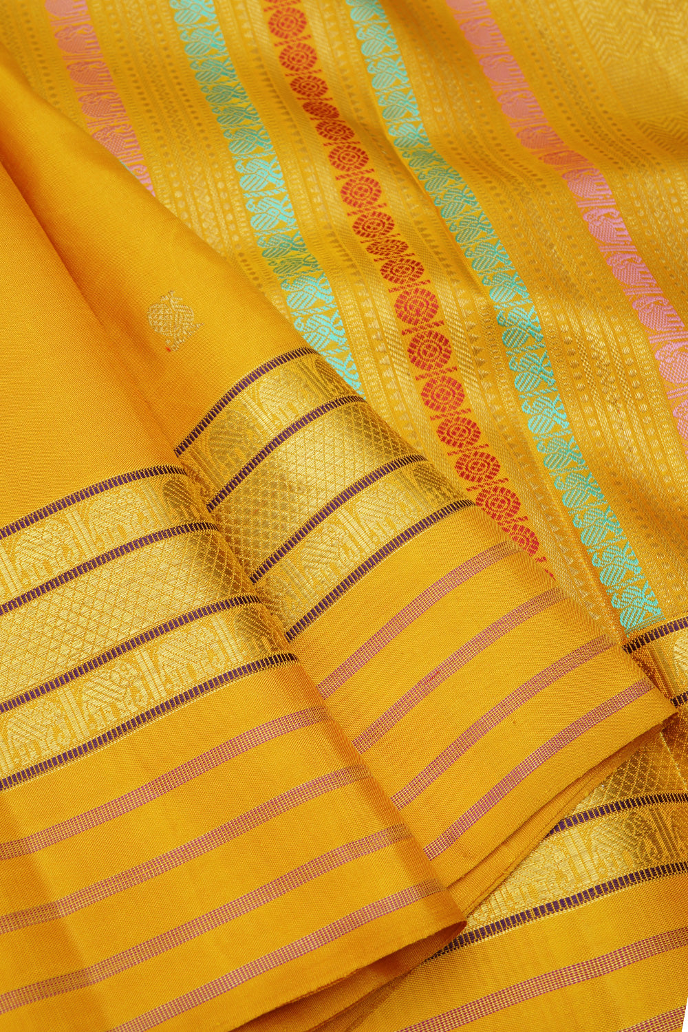 Yellow varisapet border/ kanjipuram silk
