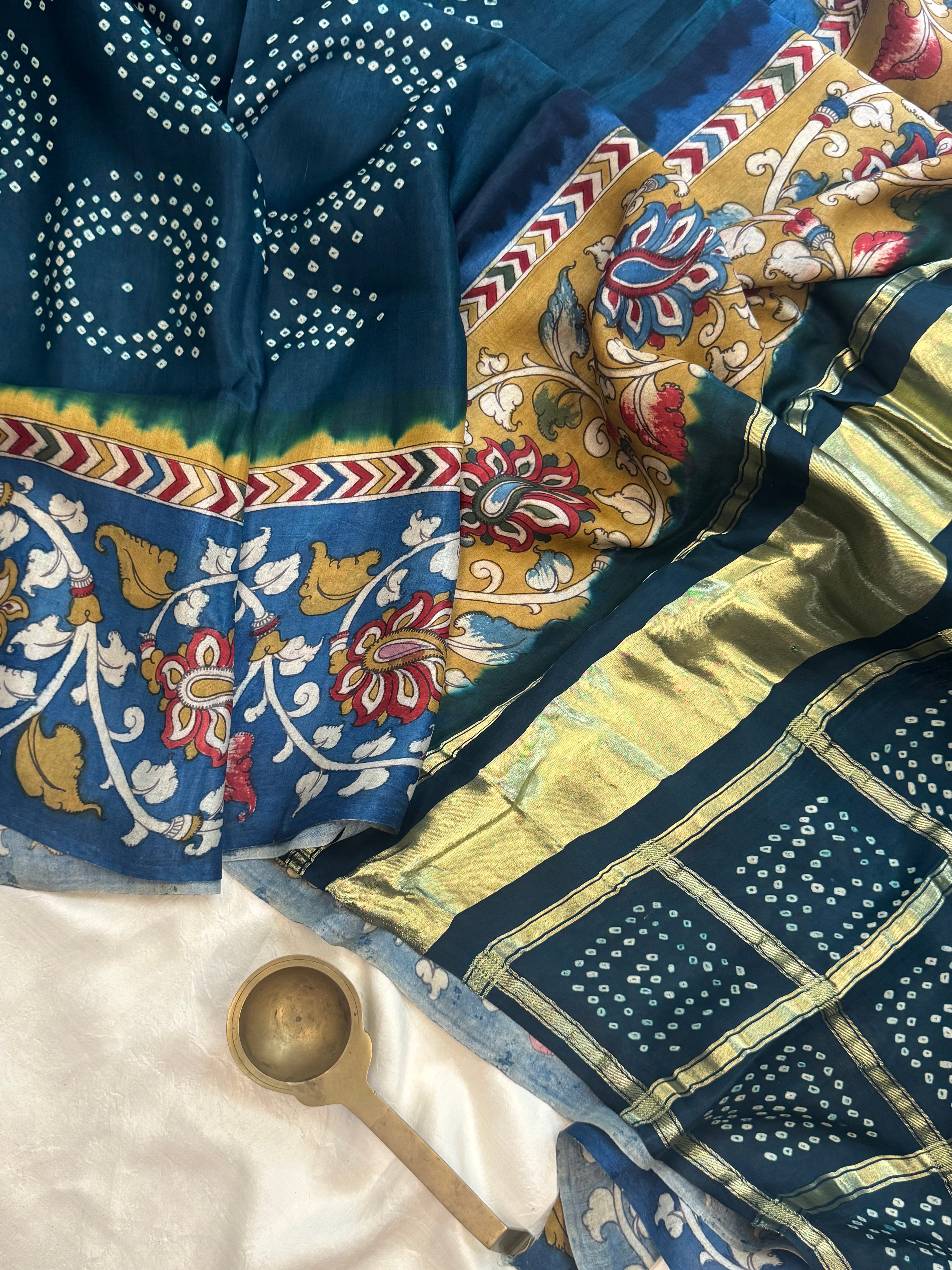 Gajji silk border Kalamkari / Bandhini saree