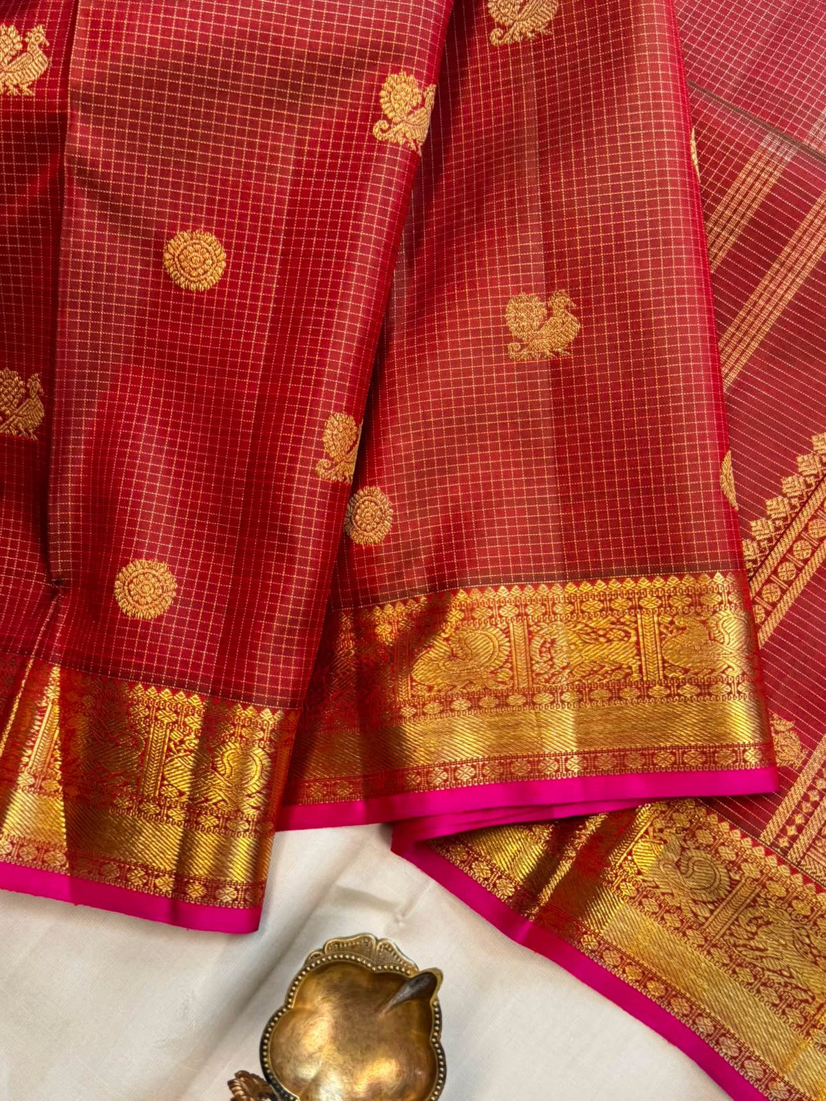 Manthulir pure Zari Kattam / kanjipuram silk saree