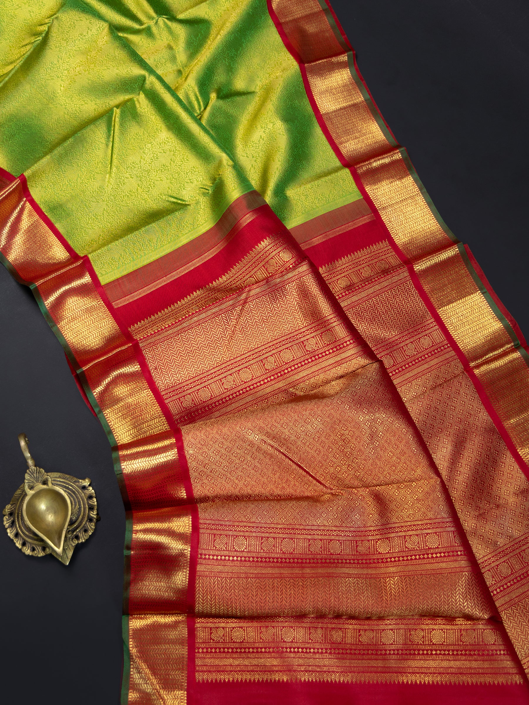 Green brocade Korvai /Bridal Kanjipuram Silk Saree CLSA4287