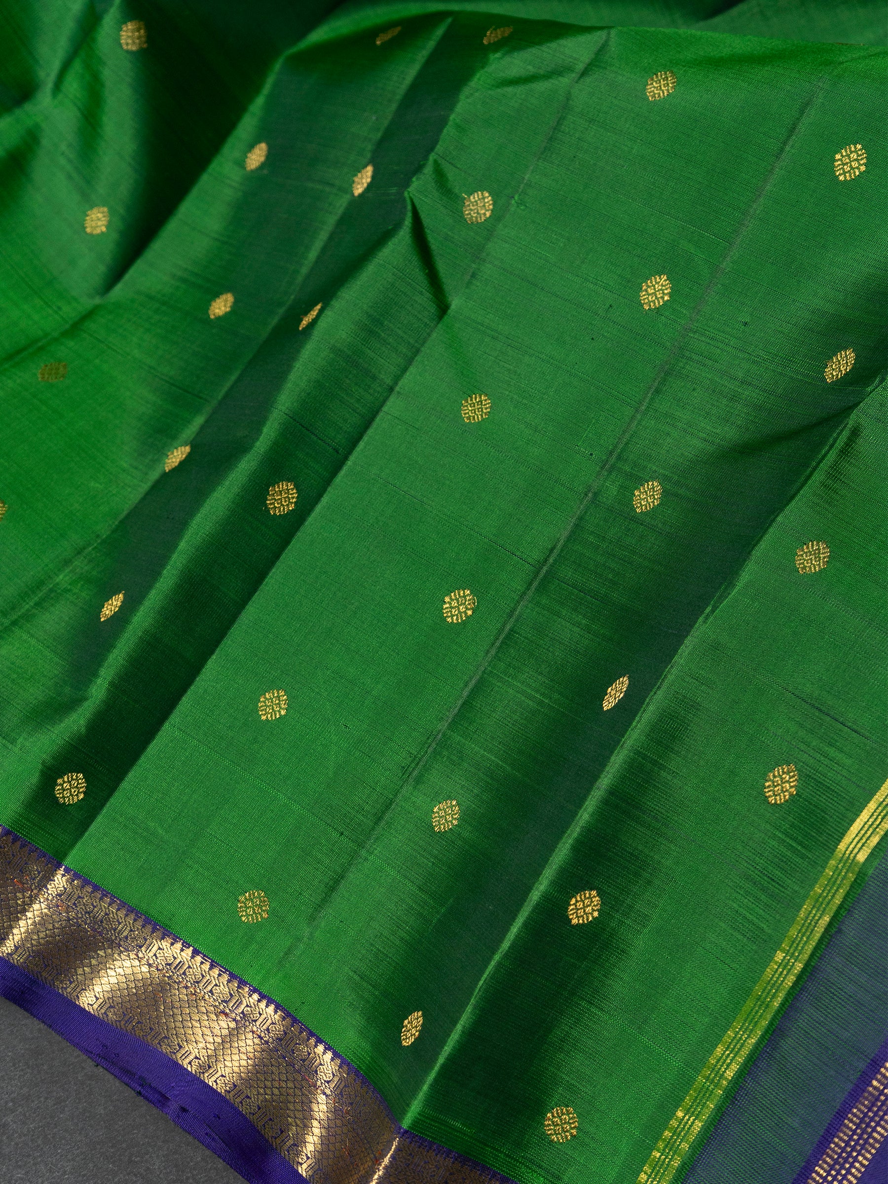 Green small border Kanjipuram Saree CLSA10005