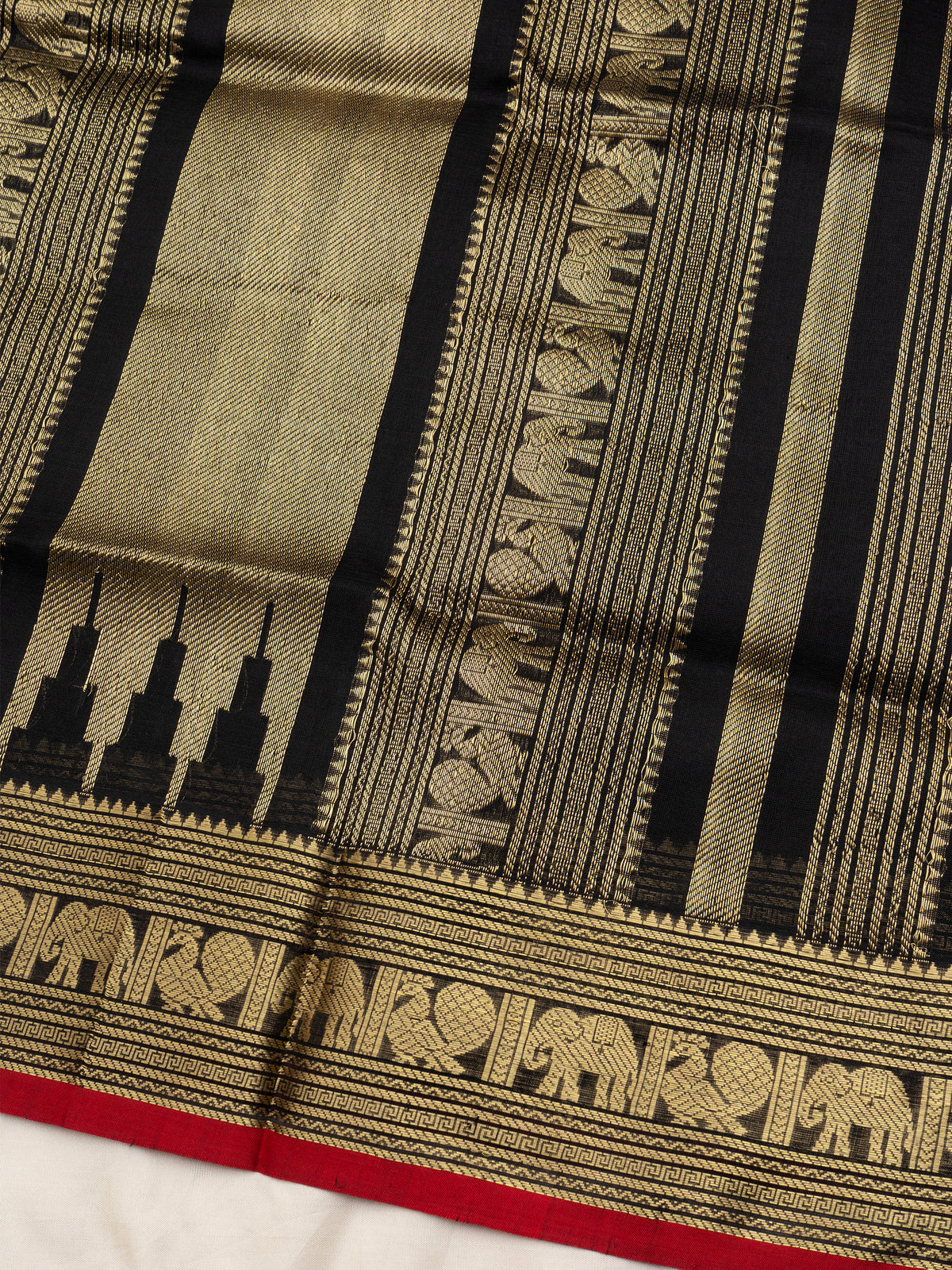 Black bettu butta/ Silk Cotton Saree CLSA11836