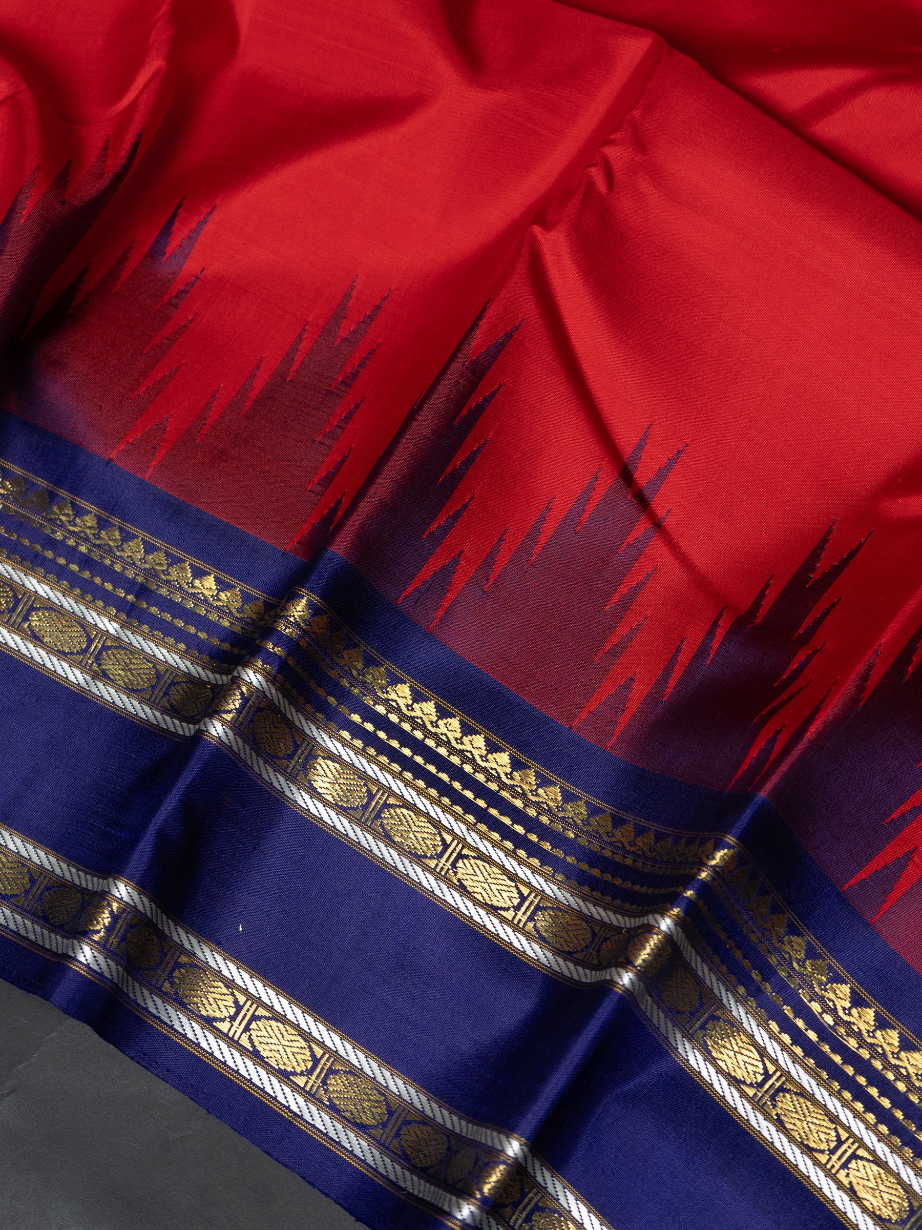 Red temple border Korvai / Kanjipuram Silk Saree CLSA