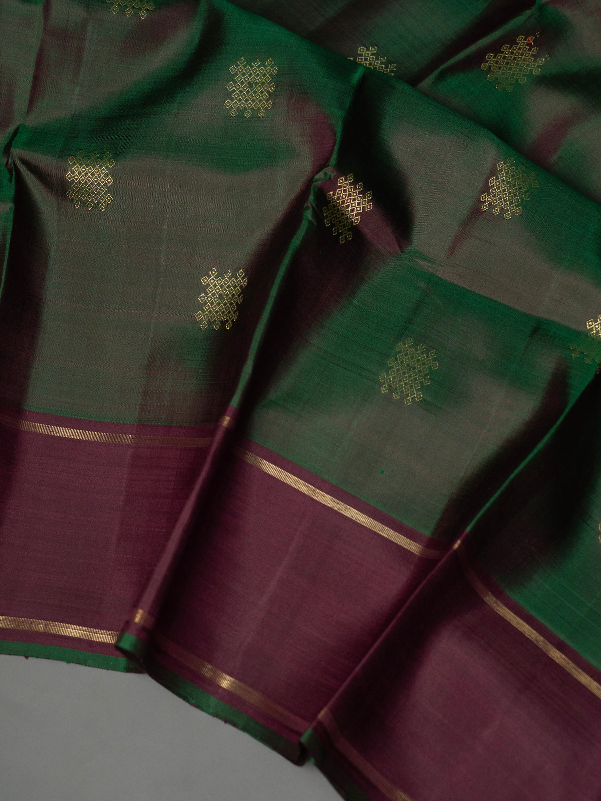 Manthulir Kolam Butta Kanjipuram Silk Saree CLSA5255