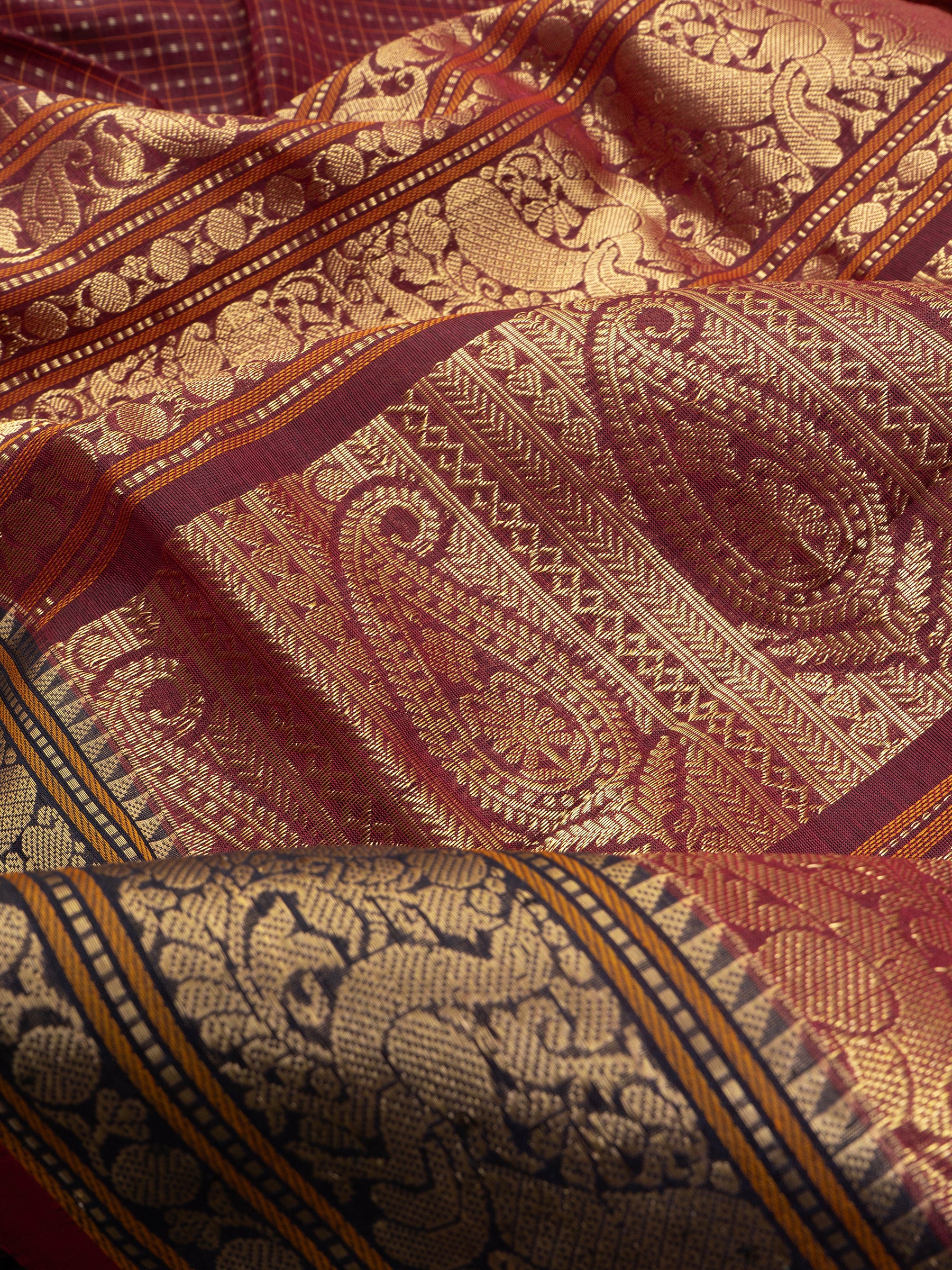 Deep red lakshambutta/ Silk Cotton Saree CLSA7260