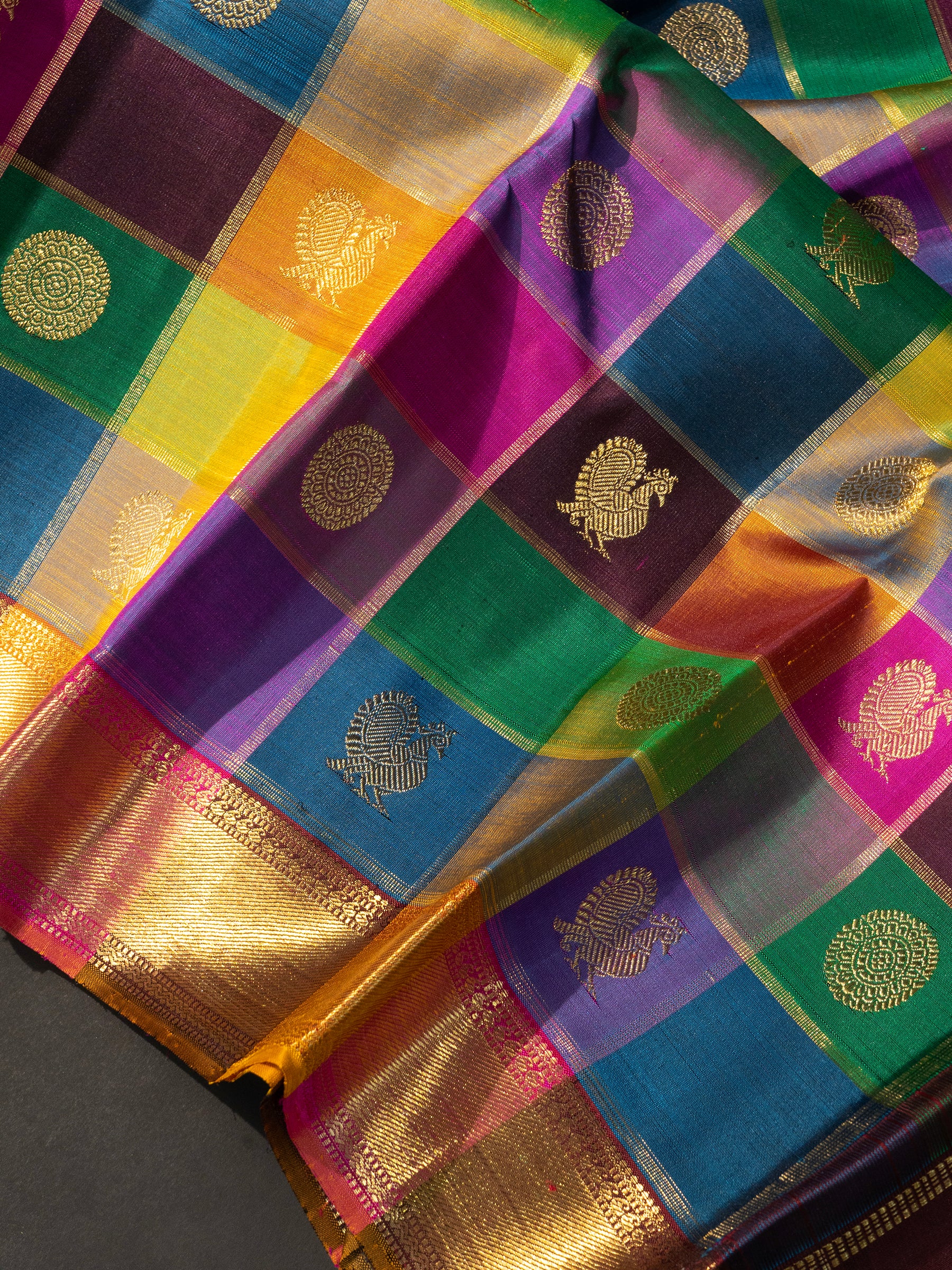 Paalum pazhamum checks getti border / Kanjipuram Saree CLSA8949