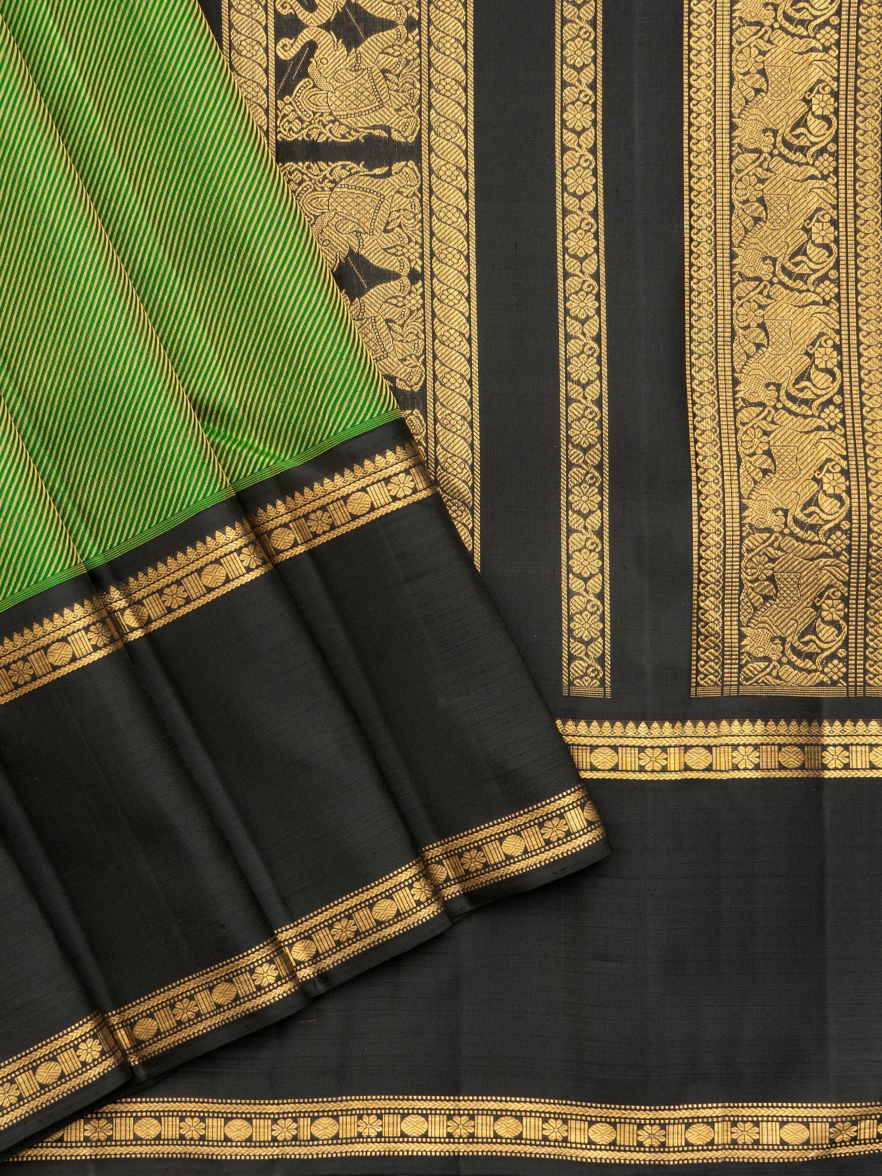 Green Lehariya Thread work Kanjipuram Silk Saree CLSA9463