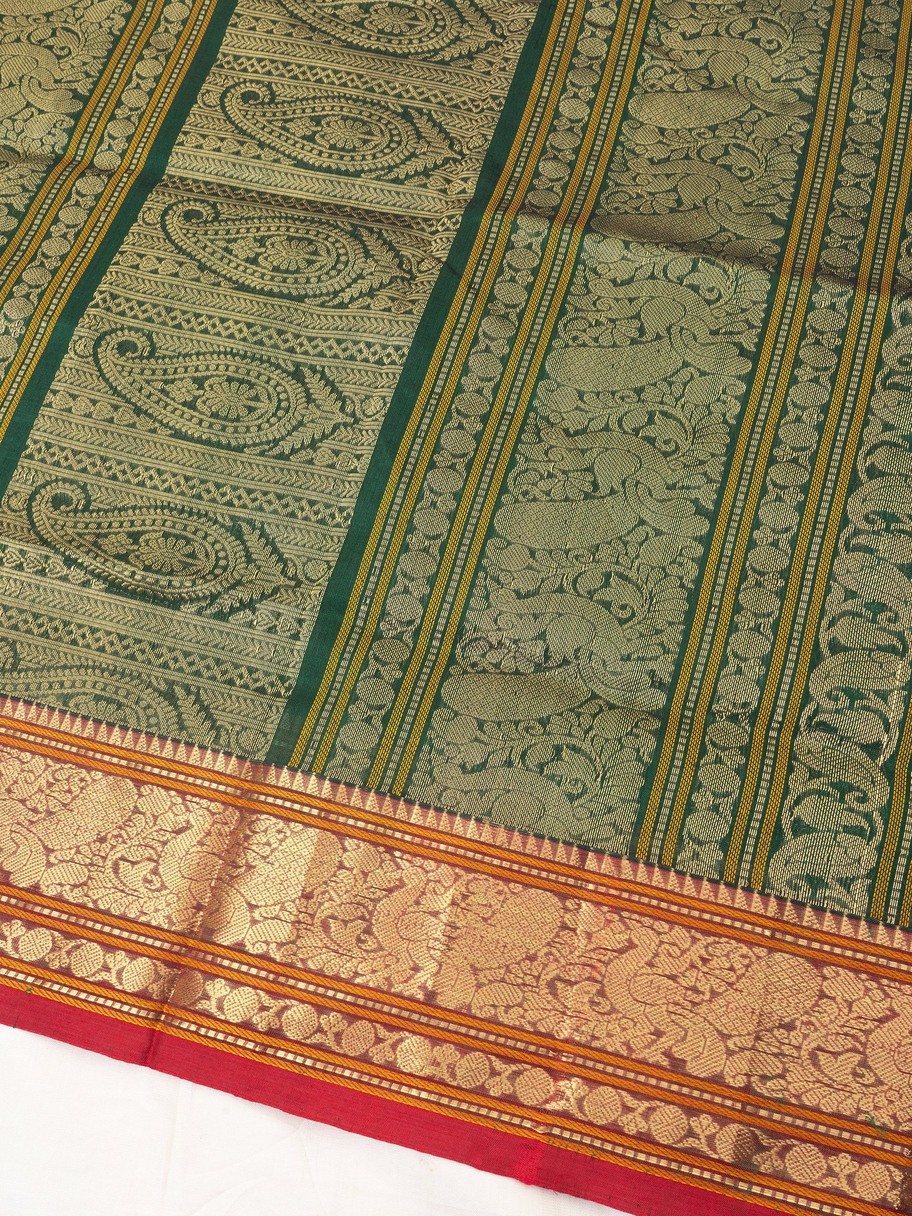 Green lakshambutta/ Silk Cotton Saree CLSA9703