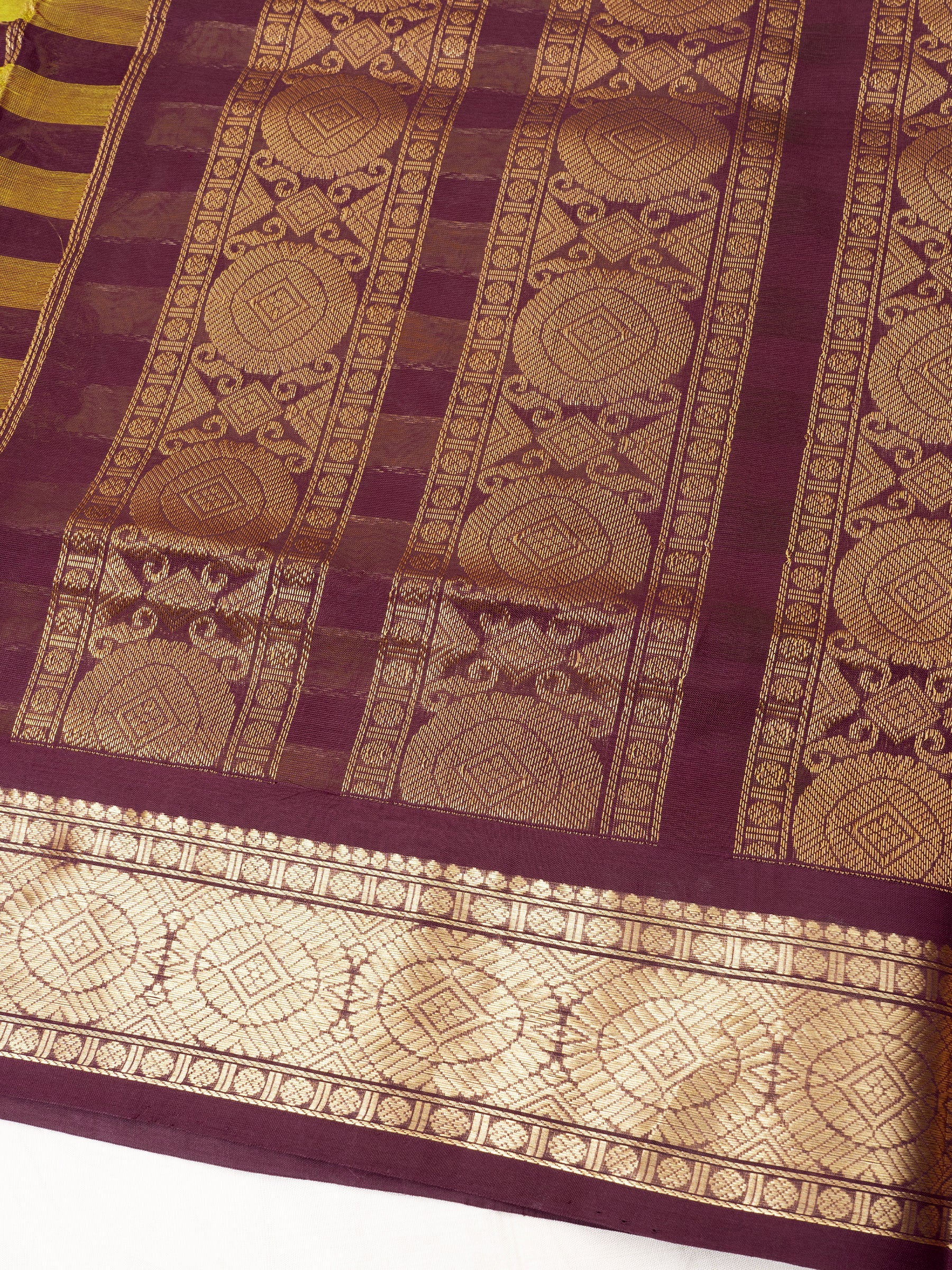 Mustard and paaku veldhari / Silk Cotton Saree CLSA9743