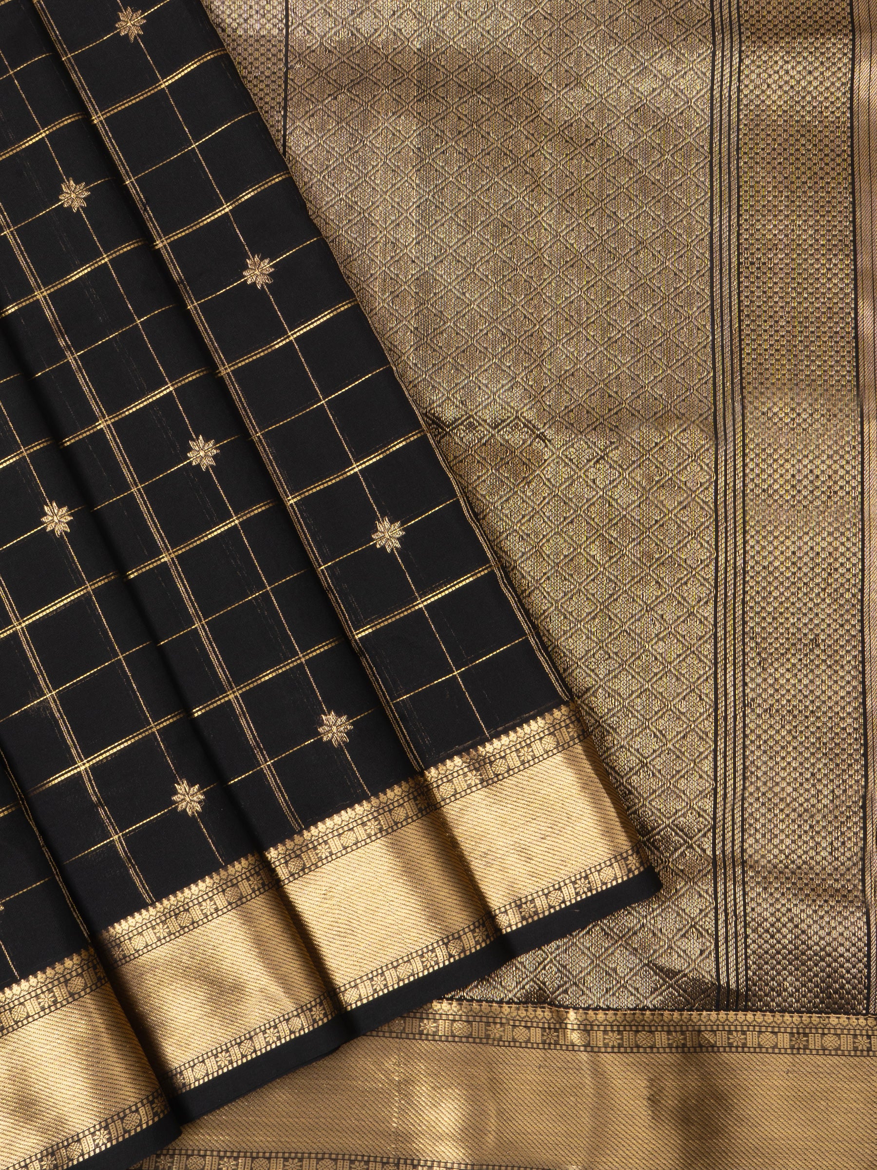 Black kattam star butta / Silk Cotton Saree CLSA9737