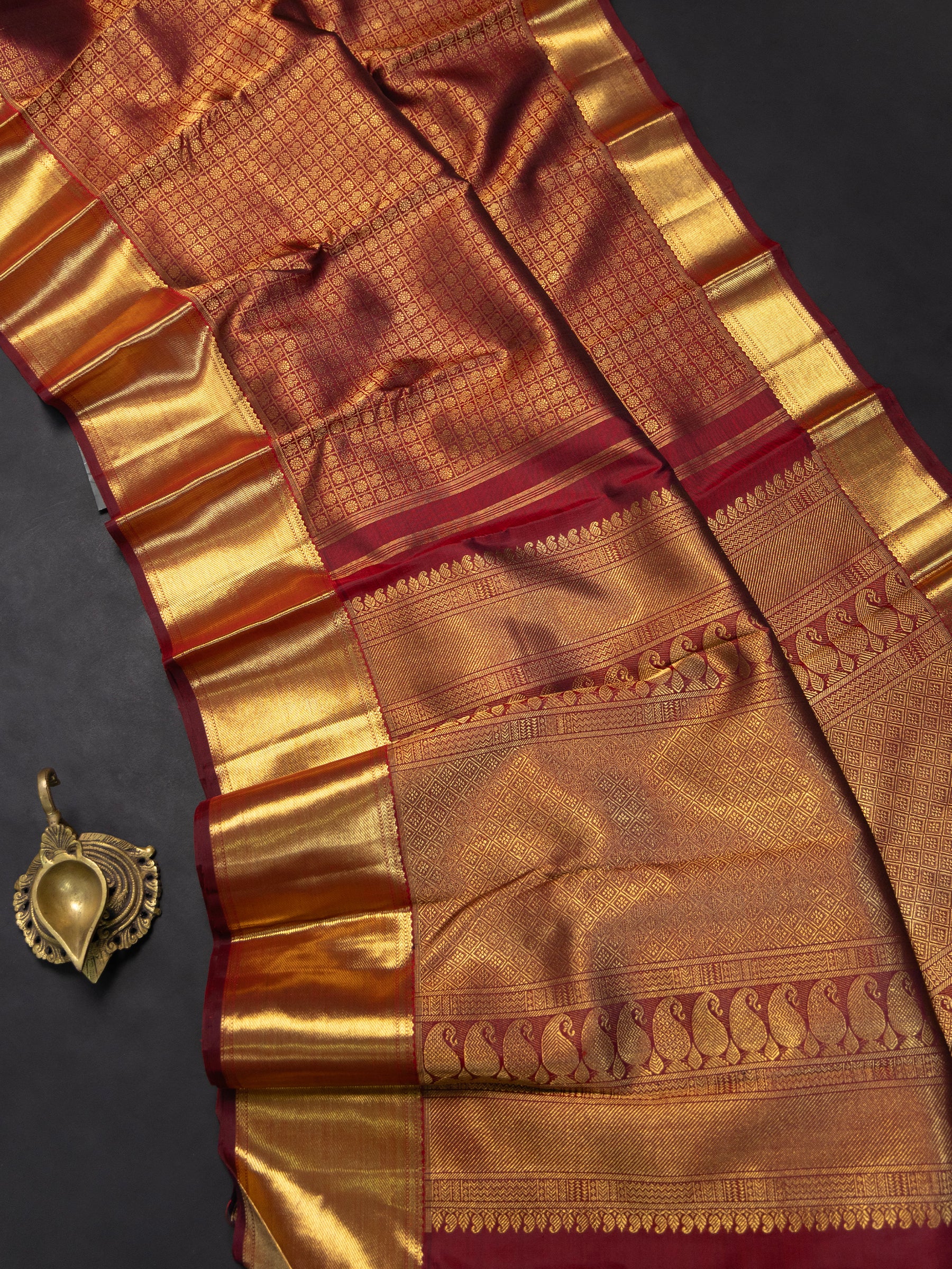 1000 Butta deep brown /Bridal Kanjipuram Silk Saree CLSA6840