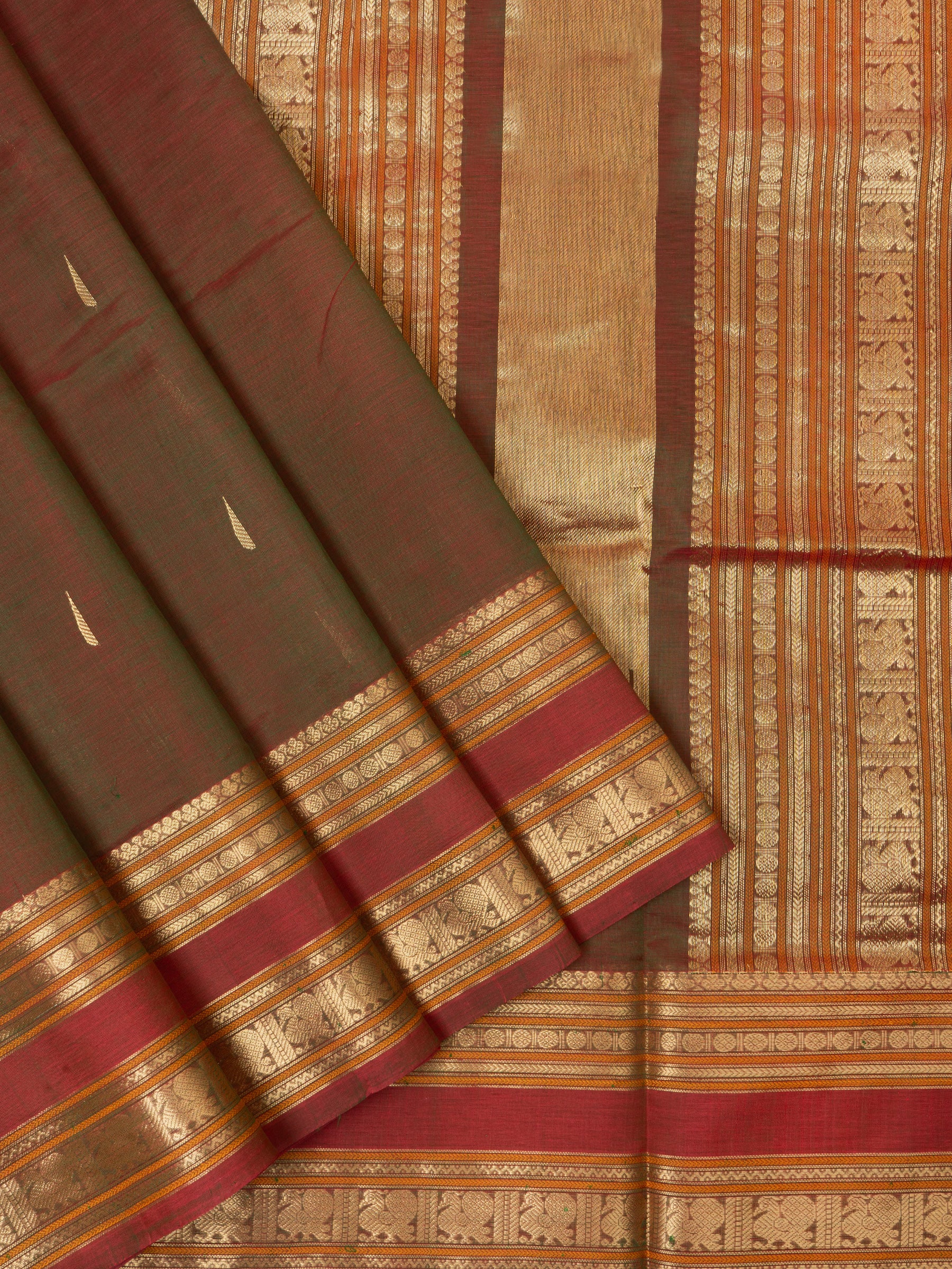 Maanthulir malli moggu/ Silk Cotton