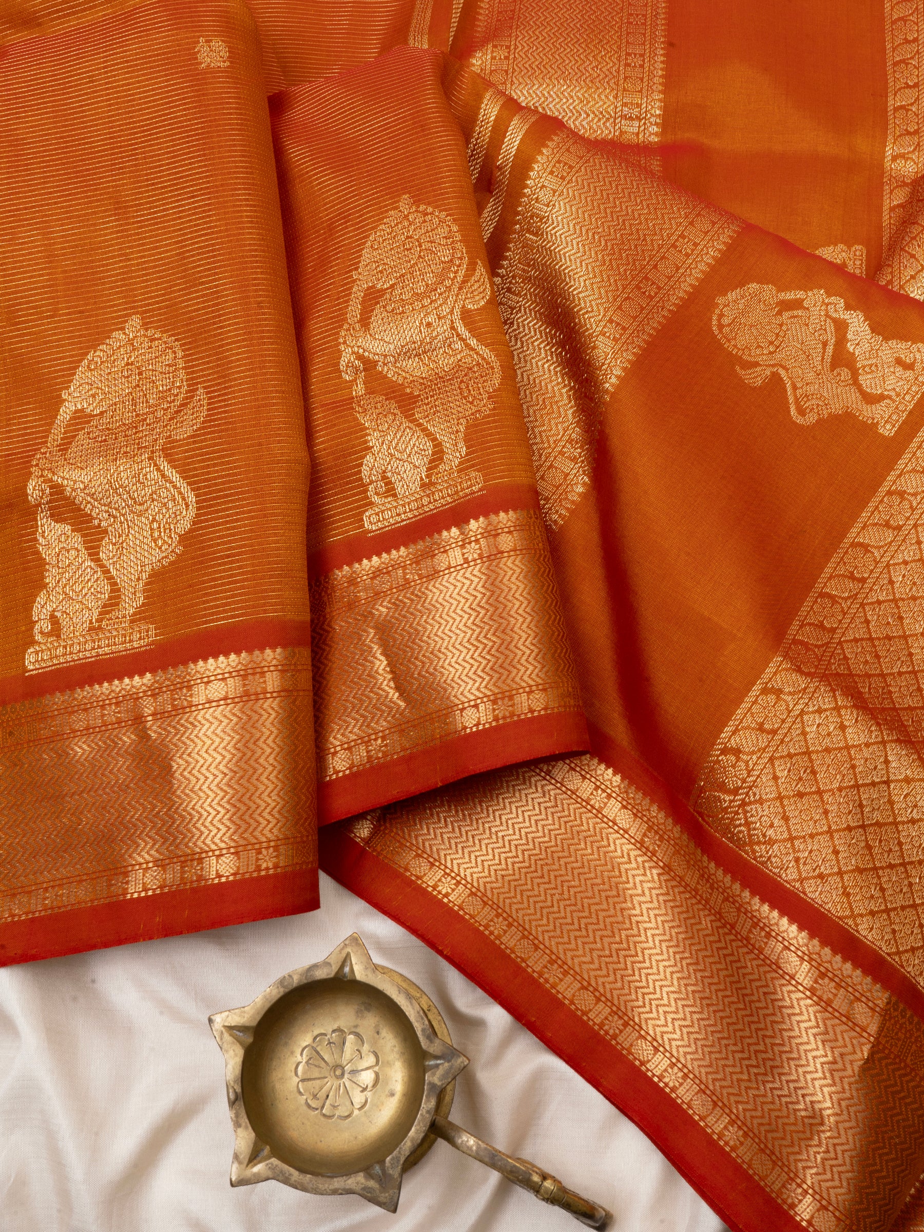 Rustic orange yazhi bettu butta/ Premium Silk Cotton CLSA5734
