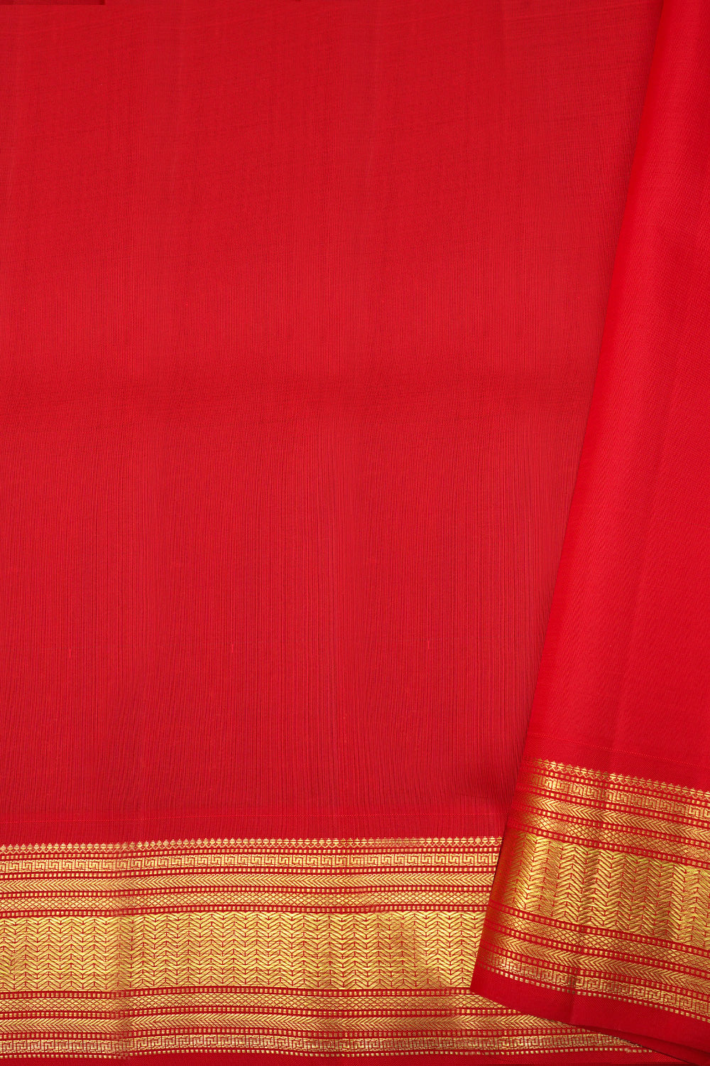 Green annam and chakram butta/ kanjipuram silk