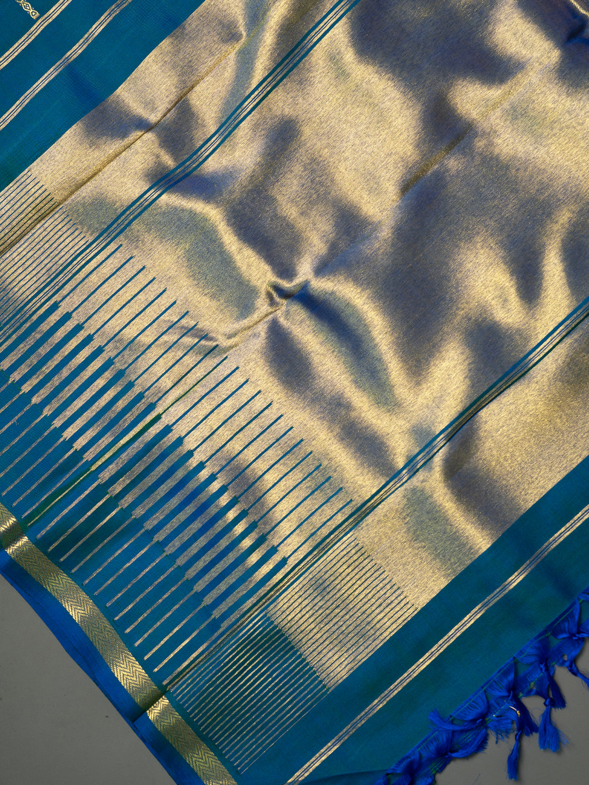 Mayilkazhuthu veldhari and 8 kol temple / Kanjipuram Silk Saree CLSA1024