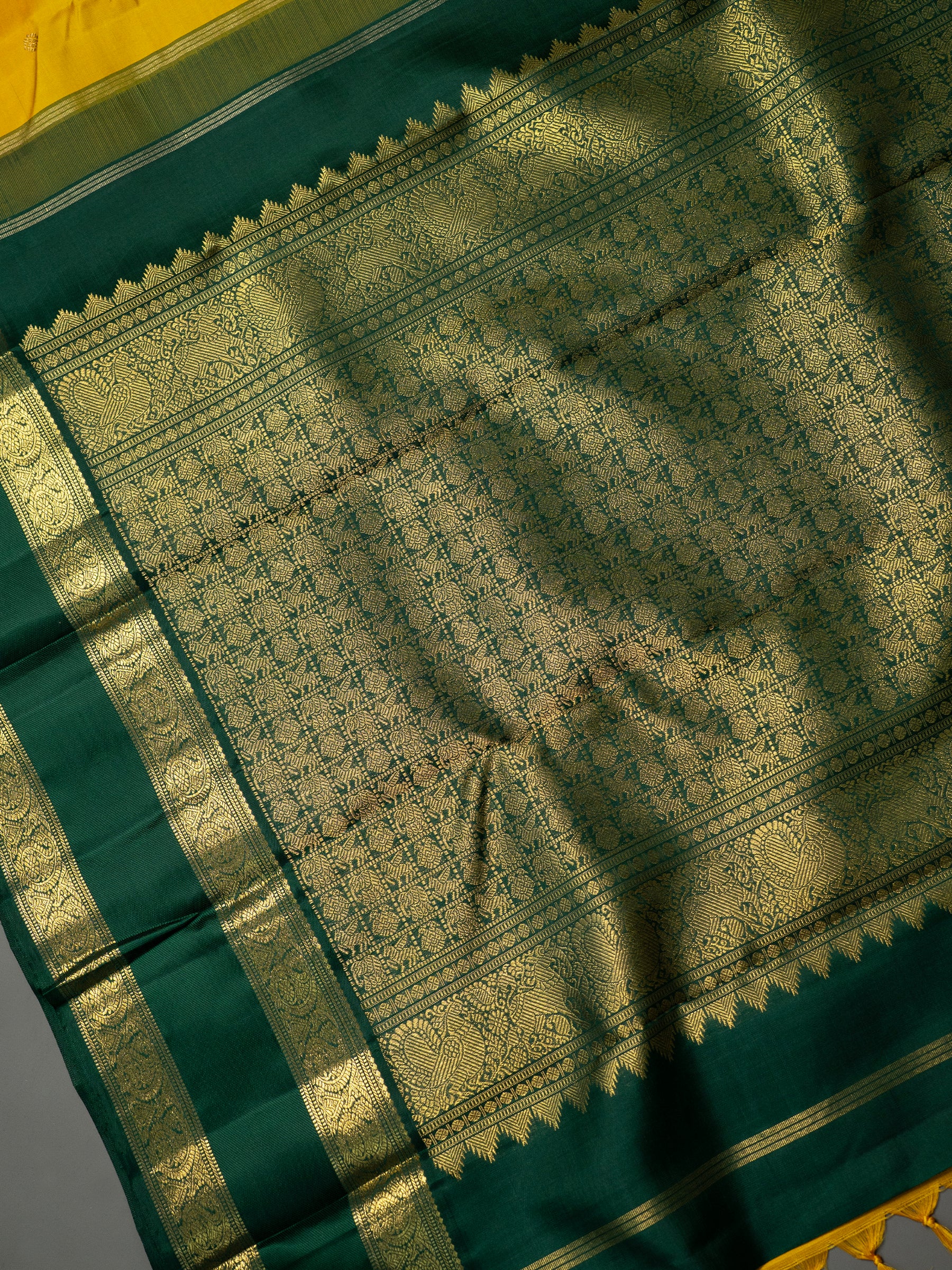 Yellow retta pet Kanjipuram Silk Saree CLSA10521