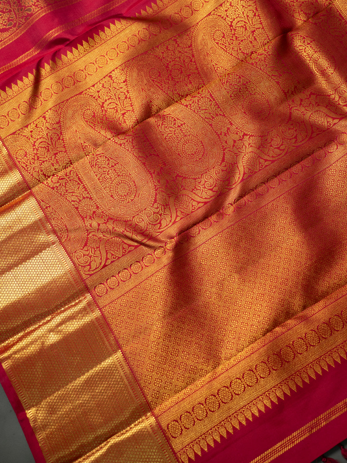 Deep red floral meenakari work body / Kanjipuram Silk Saree CLSA11716