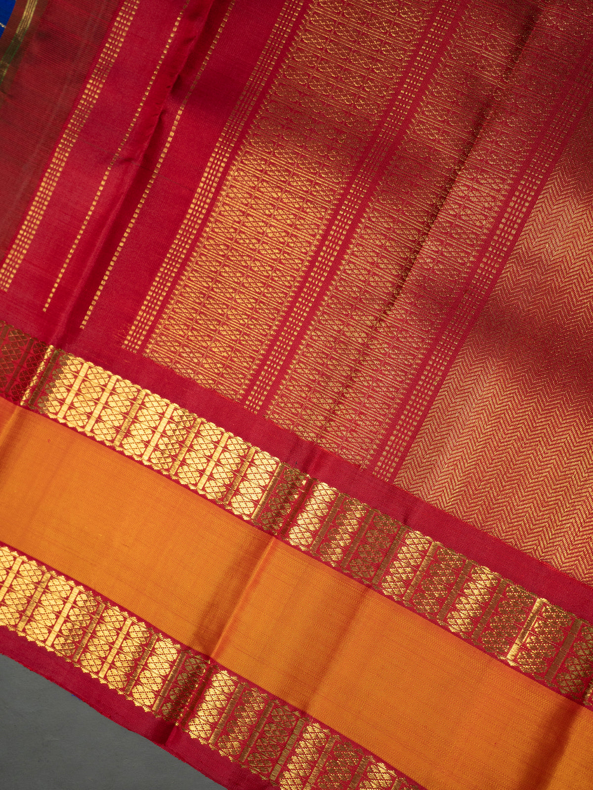 Mayilkazhuthu Zari Kattam Pure Kanjipuram Silk Saree CLSA12160