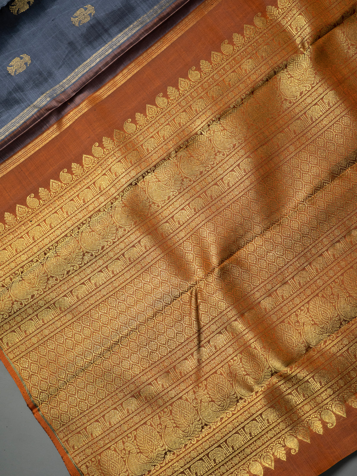 Grey irutalaipakshi Kanjipuram Silk Saree CLSA9993